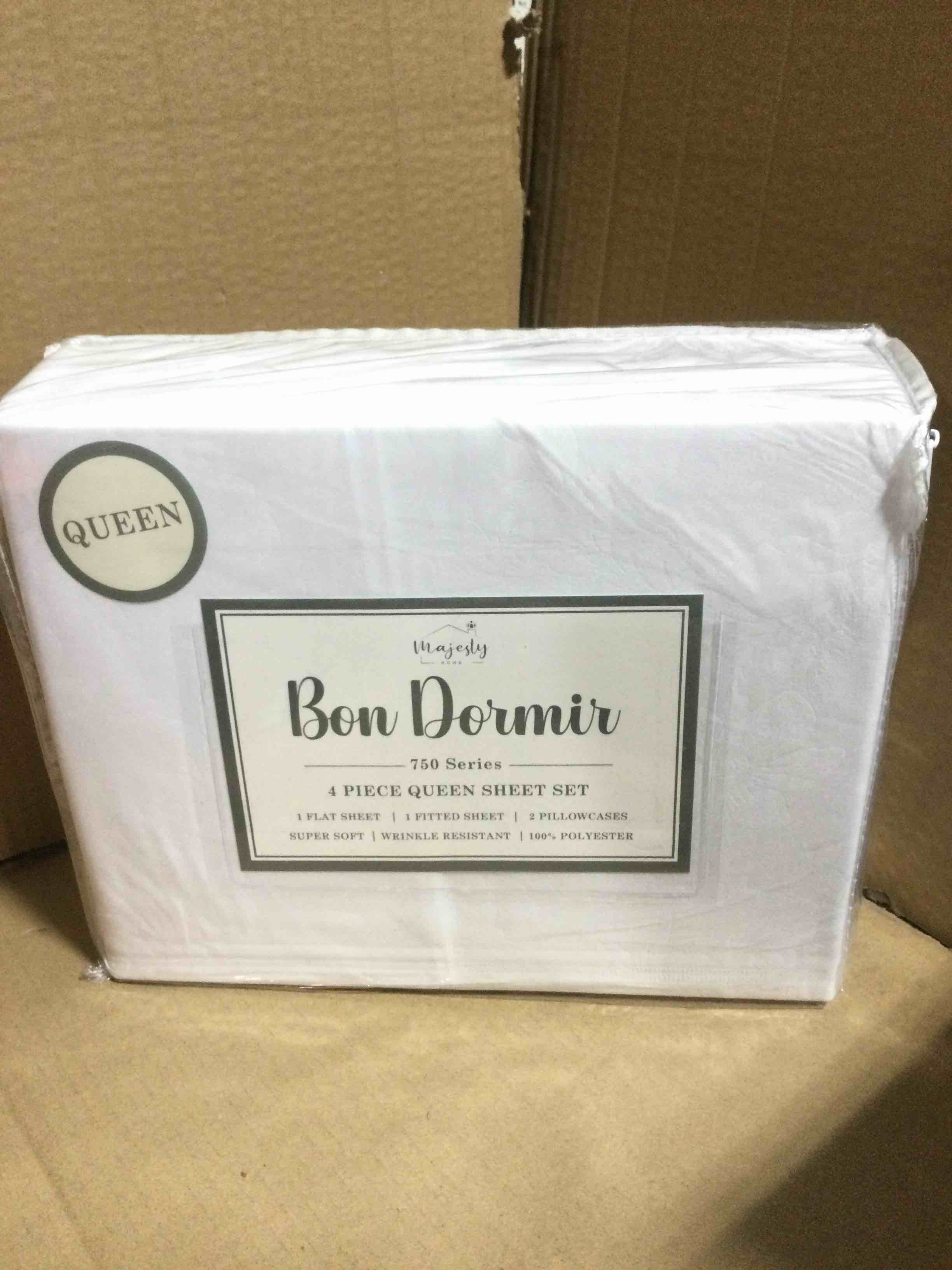 Condition photo showing New/Like New for Queen Bon Dormir 750 series 4 piece queen sheet set includes one flat sheet one fitted sheet two pillowcases