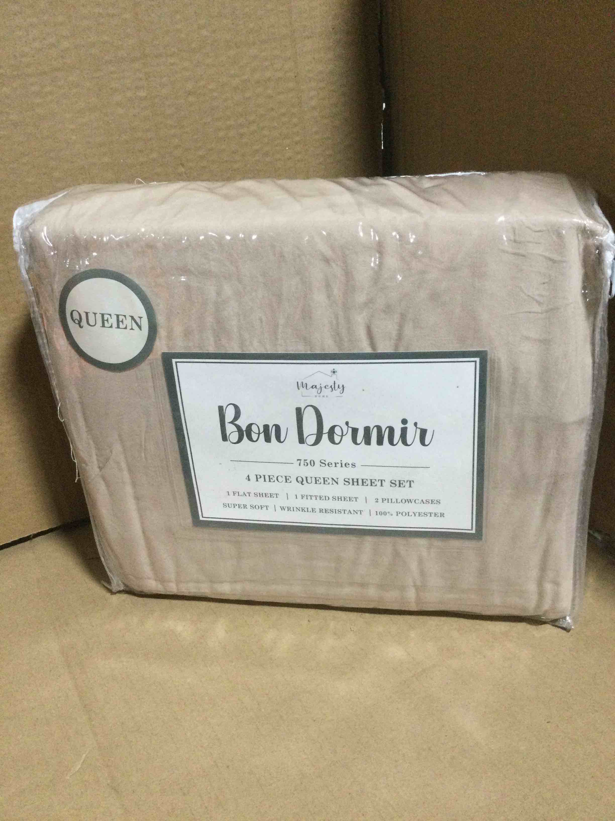 Condition photo showing New/Like New for Queen Bon Dormir 750 series 4 piece queen sheet set includes one flat sheet one fitted sheet two pillowcases