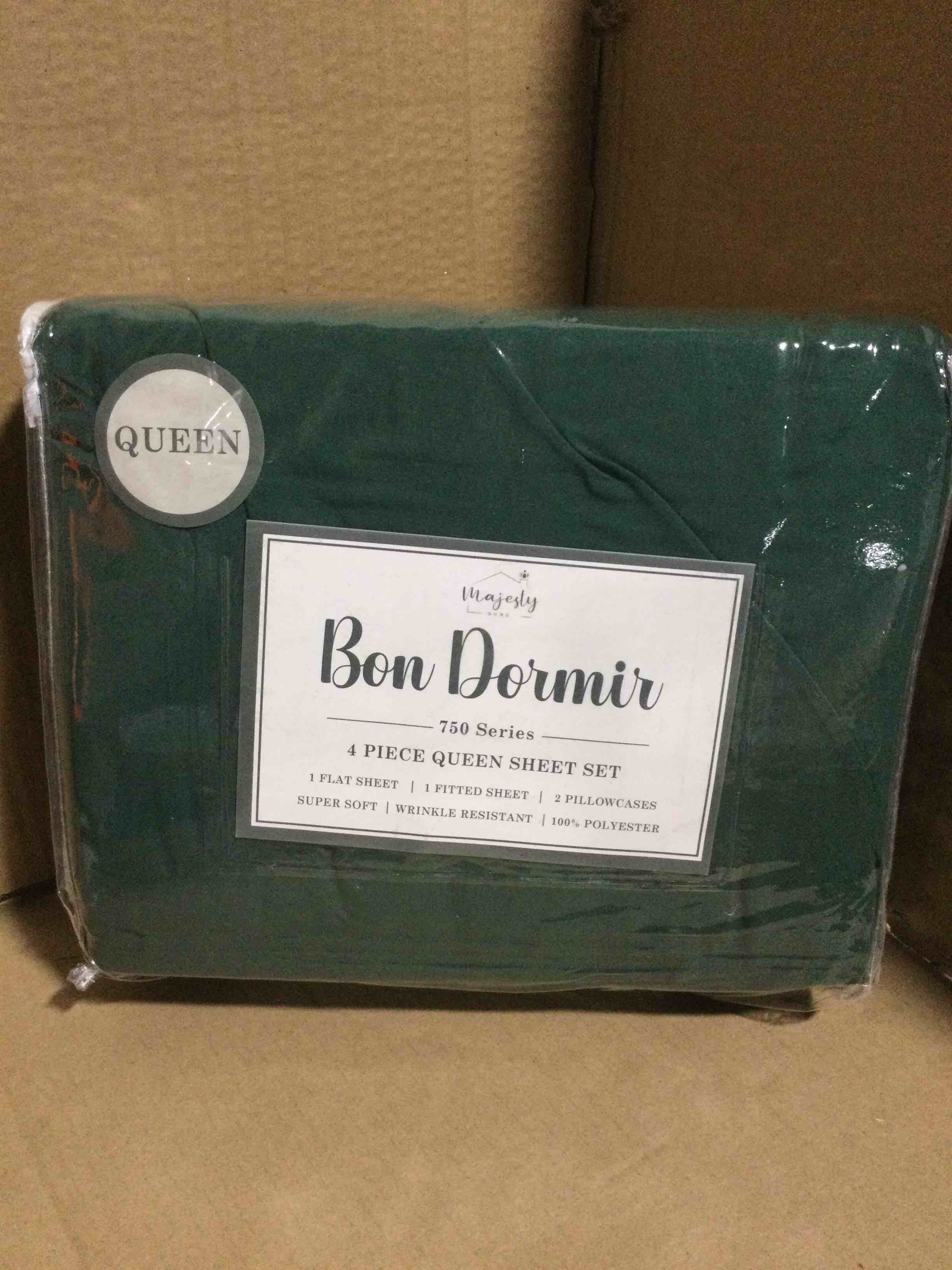 Condition photo showing New/Like New for Queen Bon Dormir 750 series 4 piece queen sheet set includes one flat sheet one fitted sheet two pillowcases