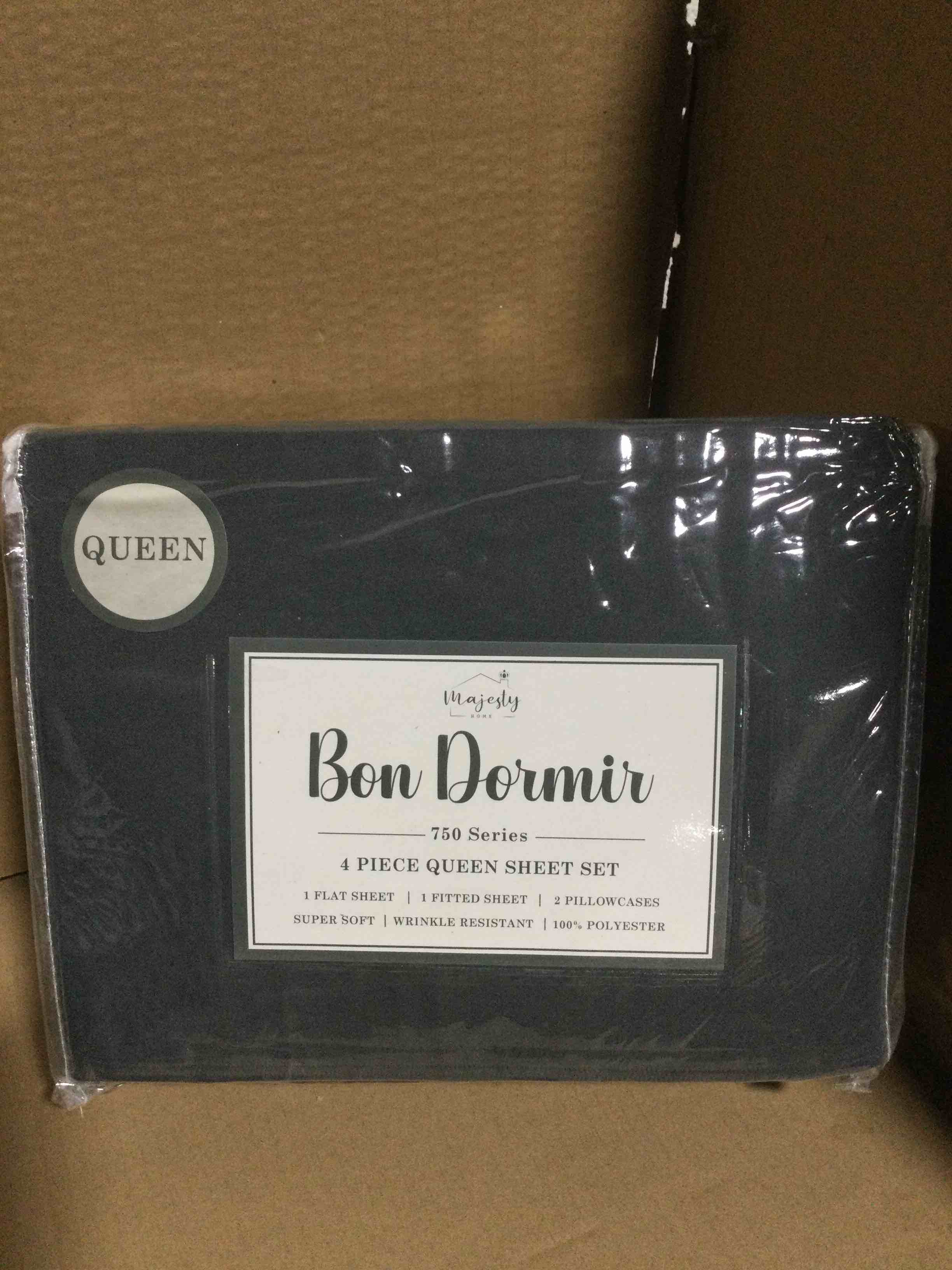 Condition photo showing New/Like New for Queen Bon Dormir 750 series 4 piece queen sheet set includes one flat sheet one fitted sheet two pillowcases