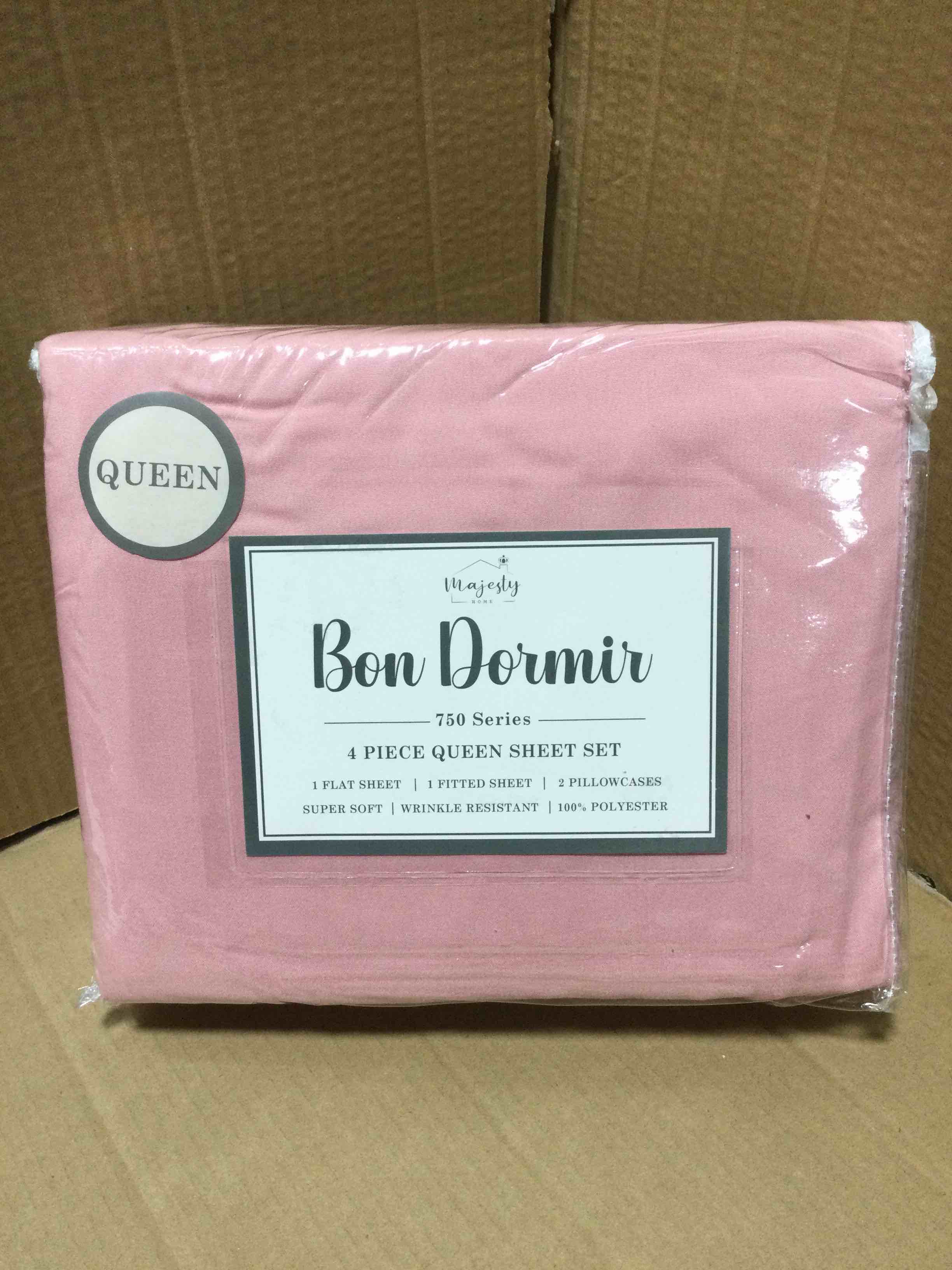 Condition photo showing New/Like New for Queen Bon Dormir 750 series 4 piece queen sheet set includes one flat sheet one fitted sheet two pillowcases