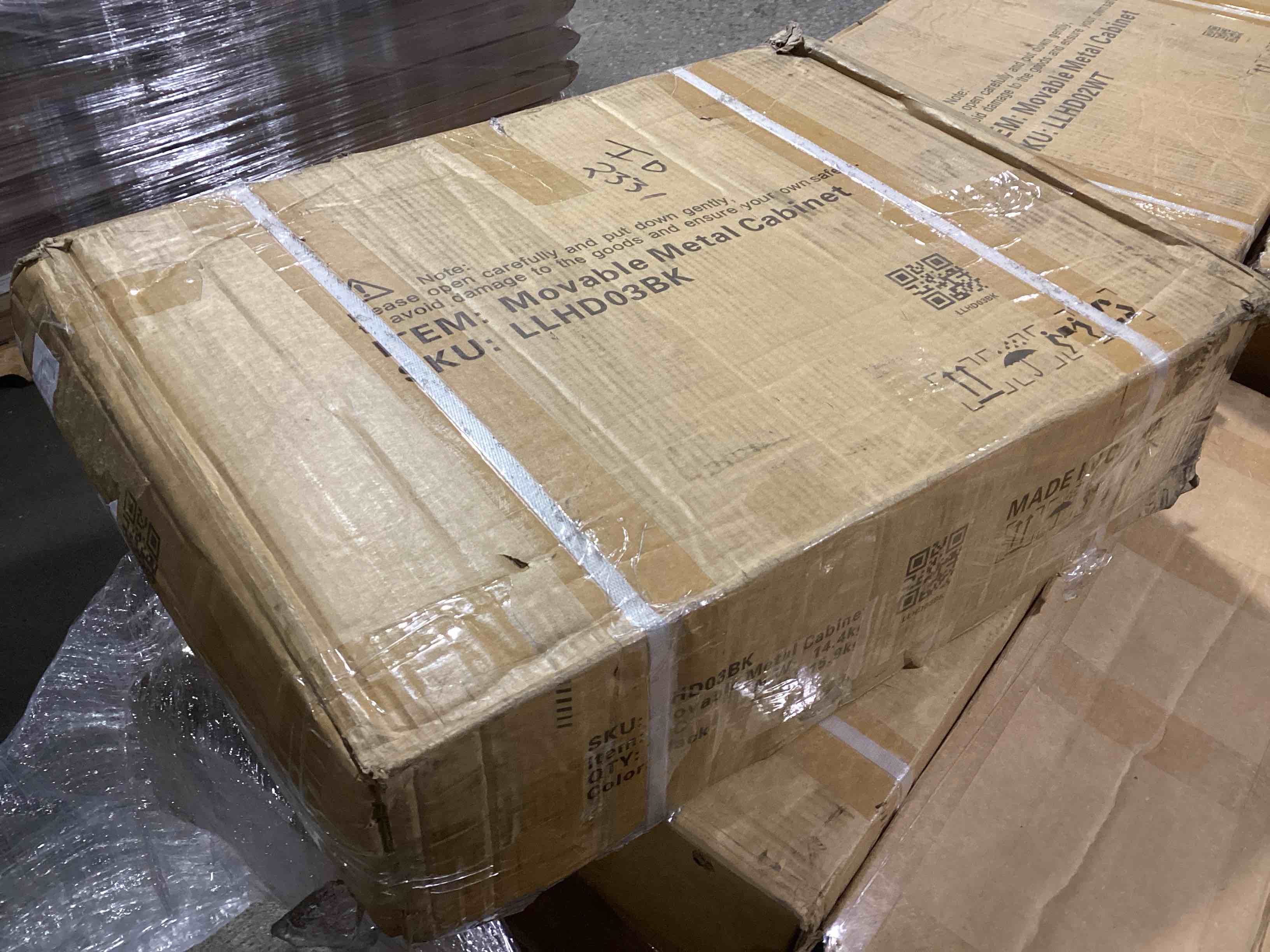 Condition photo showing Good Condition for Black 3-Drawer Mobile Metal Cabinet 