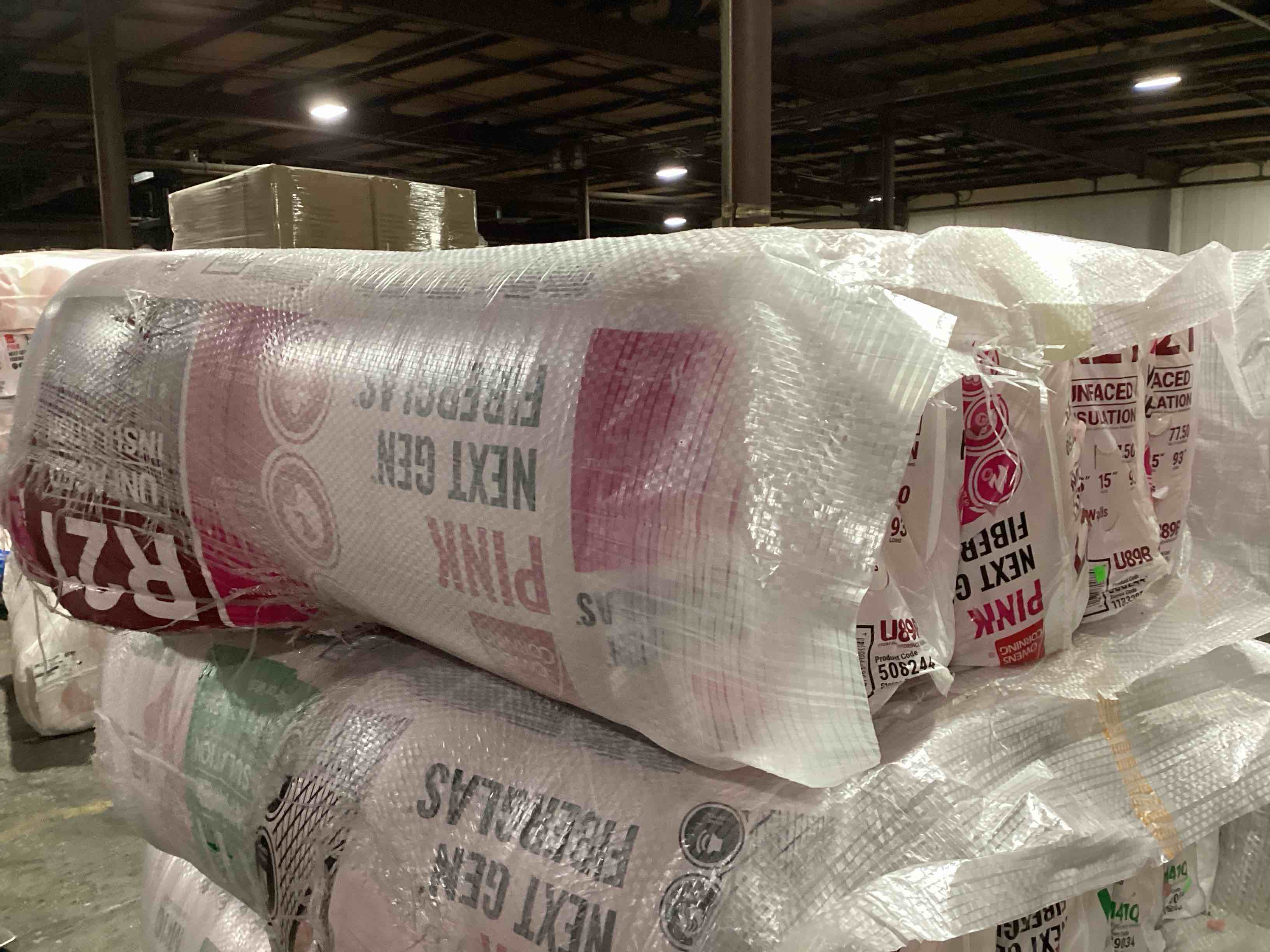 5 Bags of Owen’s Corning R-21 Pink Next Gen Fiberglass Unfaced Batt Insulation, 5.5in x 15in x 93in, 8 Pieces Per Bag And 77.50 Sq.Ft. Per Bag, Your Bid Per Bag