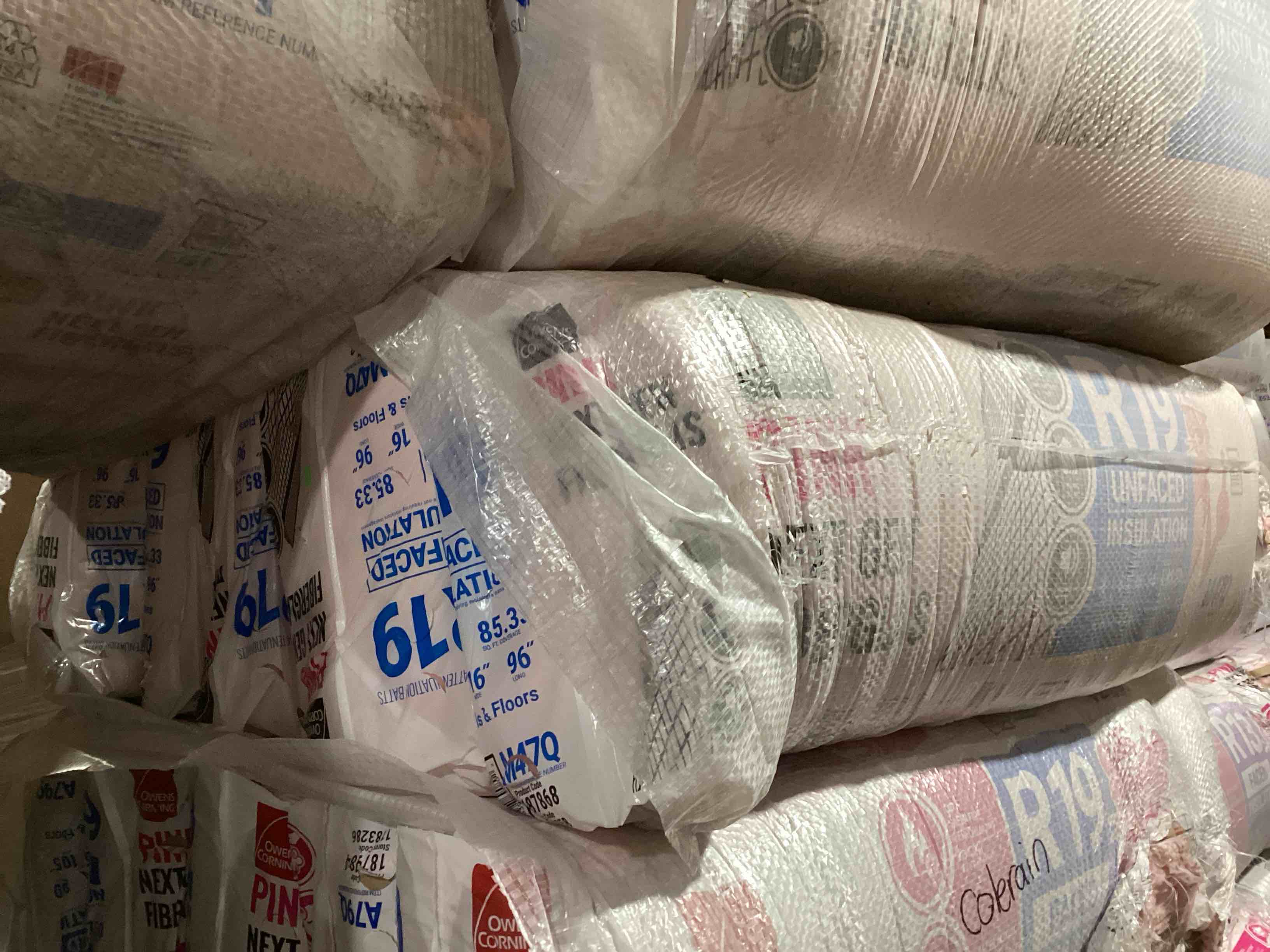 5 Bags of Owen’s Corning R-19 Pink Next Gen Fiberglass Unfaced Batt Insulation, 6.5in x 16in x 96in, 8 Pieces Per Bag And 85.33 Sq.Ft. Per Bag, Your Bid Per Bag