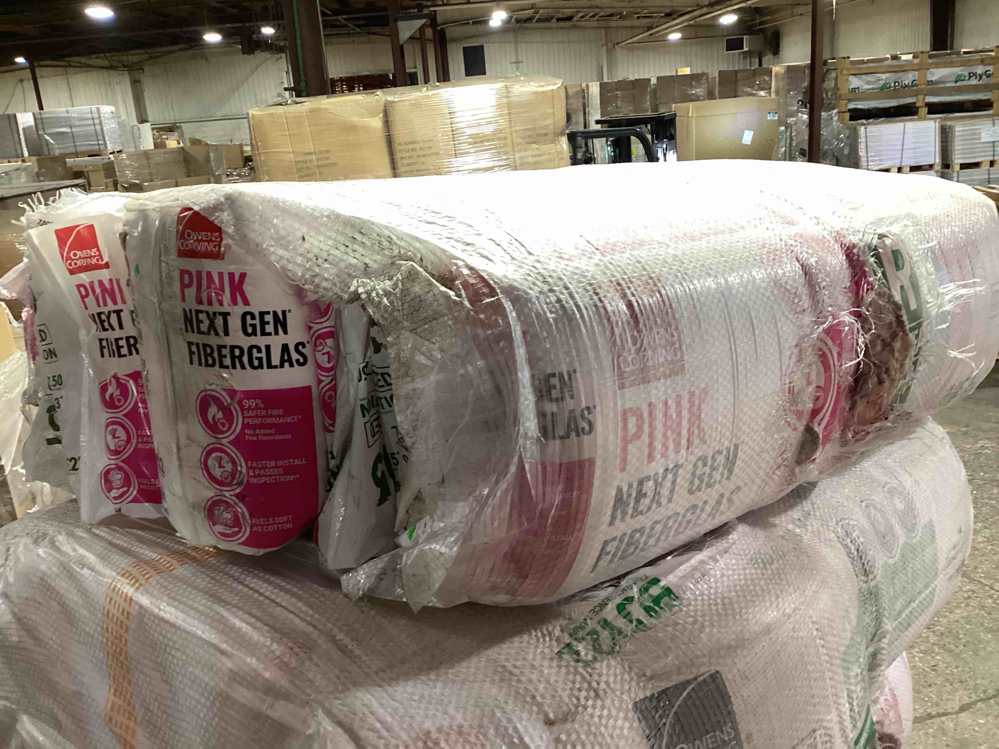 5 Bags of Owen’s Corning R-15 Pink Next Gen Fiberglass Unfaced Batt Insulation, 3.5in x 15in x 93in, 8 Pieces Per Bag And 77.50 Sq.Ft. Per Bag, Your Bid Per Bag