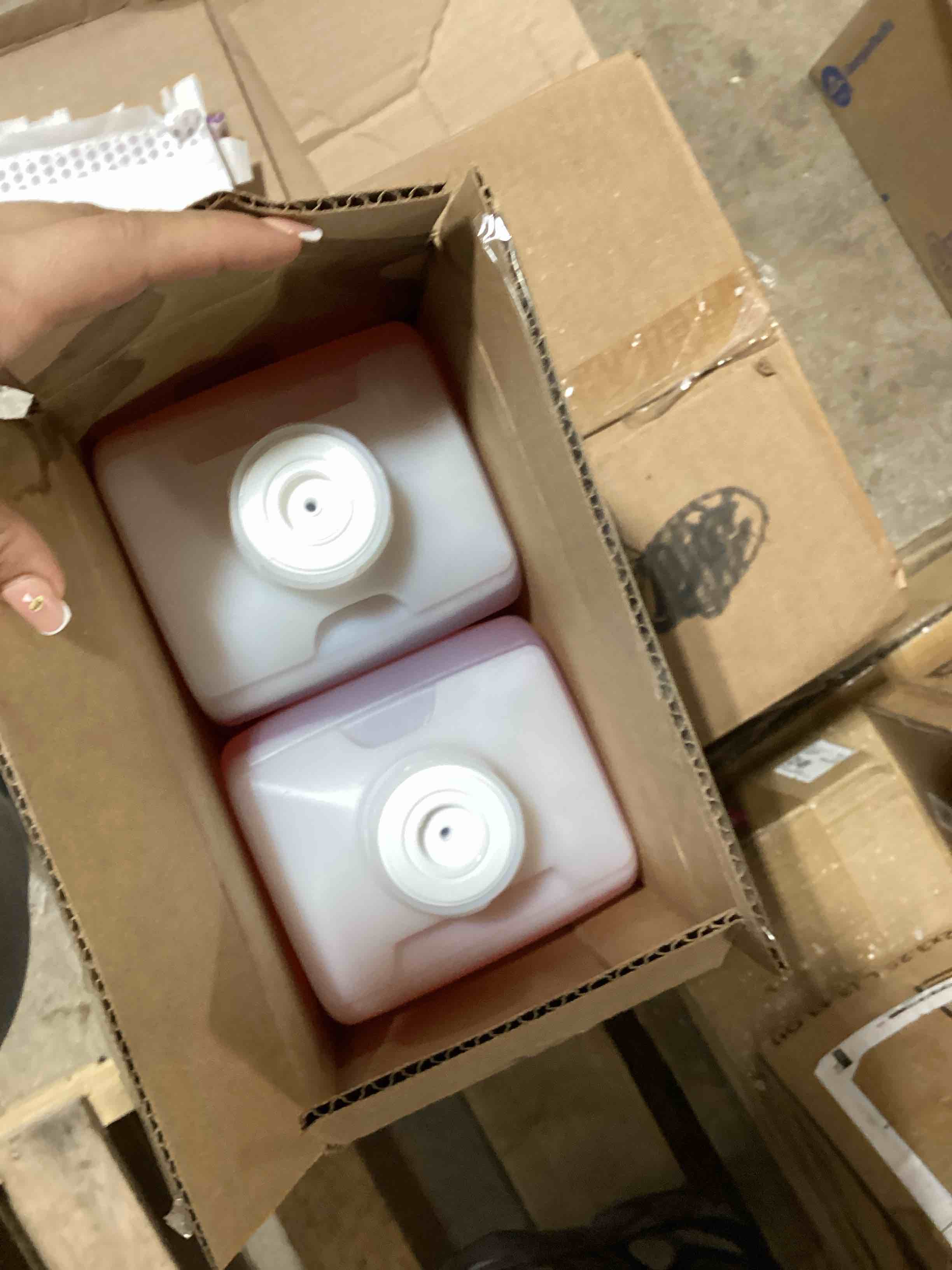 https://s3.amazonaws.com/lotting-images-prod/bidfta/GRA1432267_1743776029783.jpeg