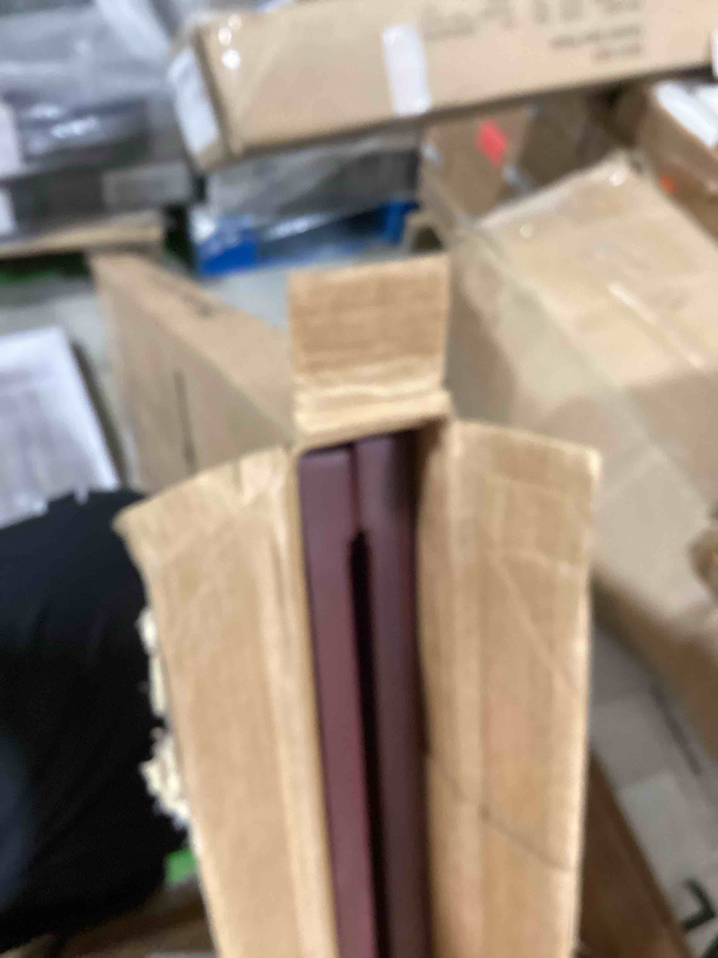 https://s3.amazonaws.com/lotting-images-prod/bidfta/GRA1432510_1743882956025.jpeg