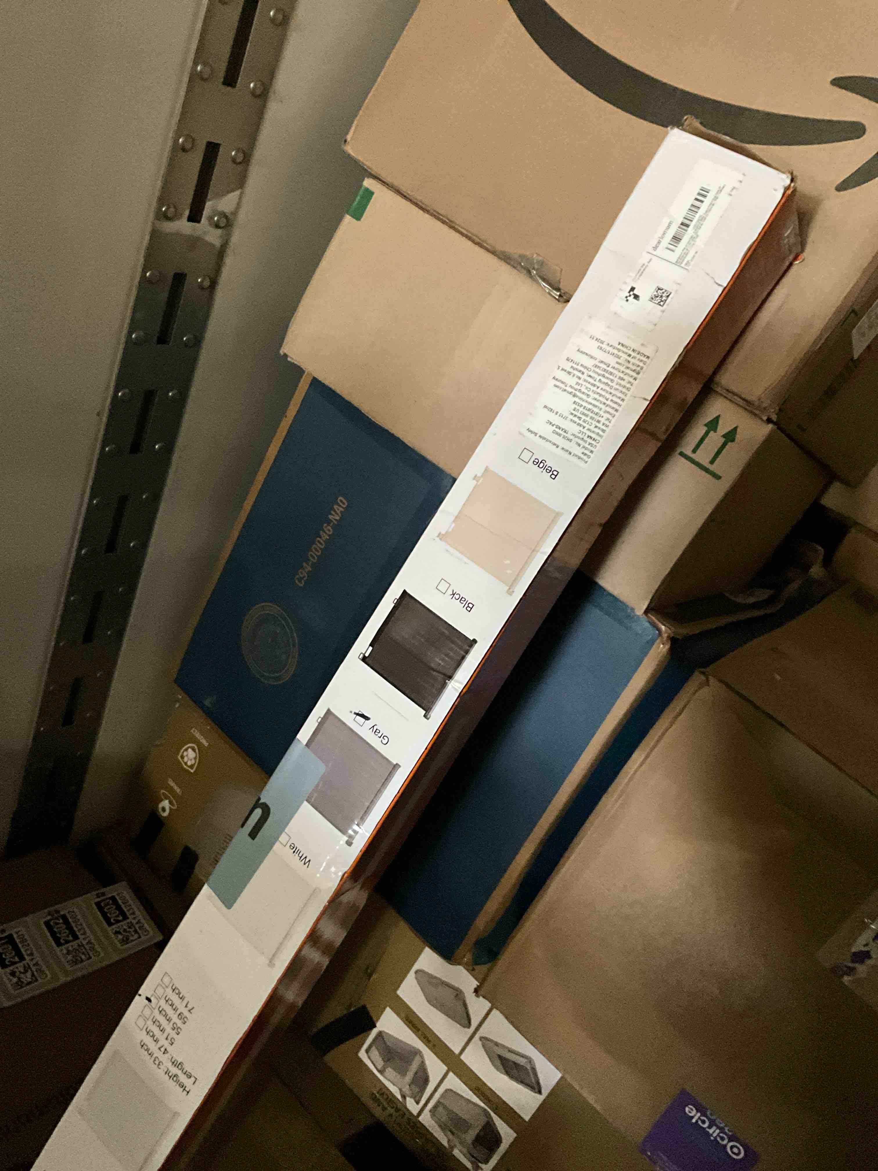 https://s3.amazonaws.com/lotting-images-prod/bidfta/GRA1432596_1744050241631.jpeg