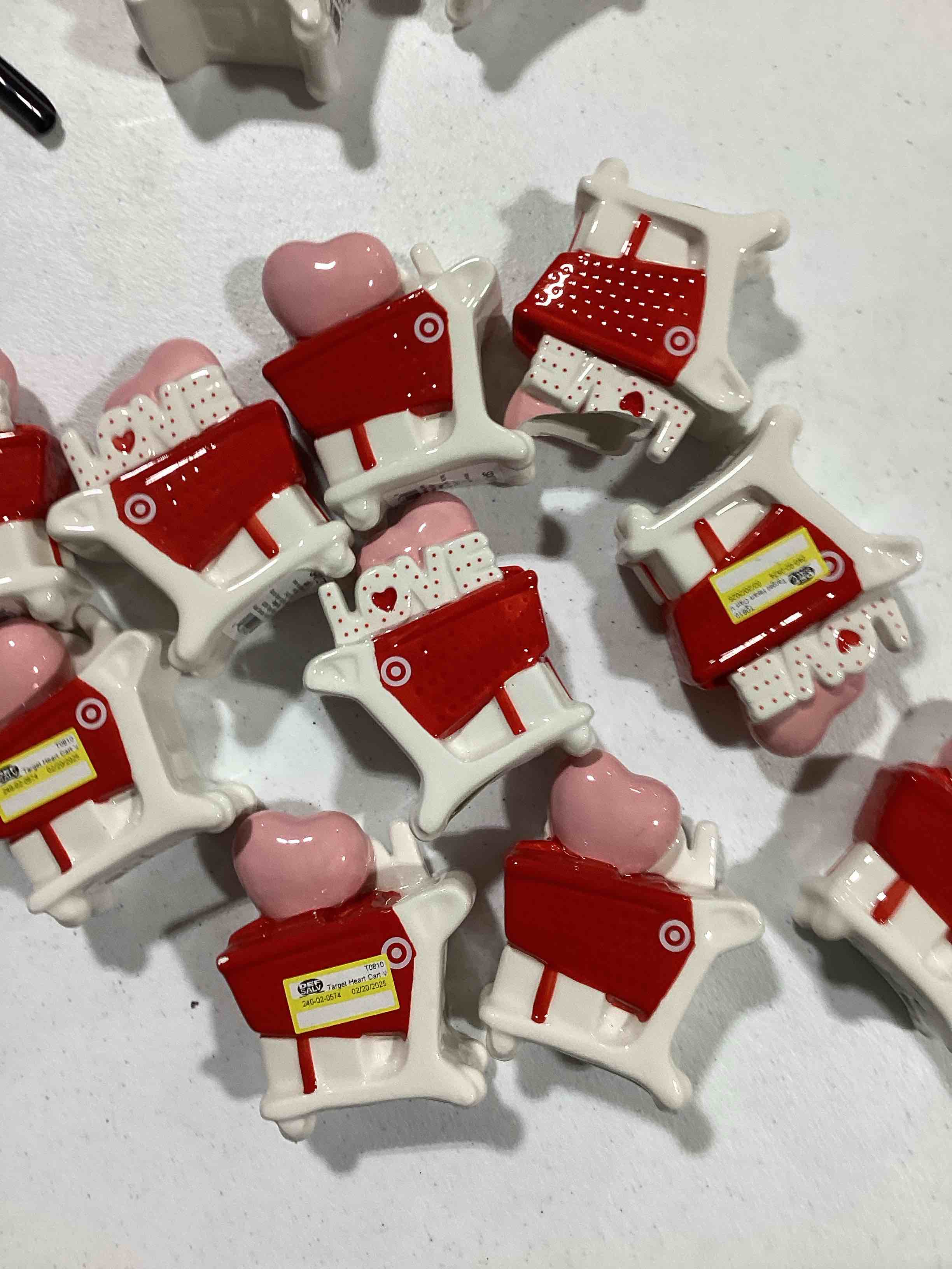Target Heart Cart Valentine's Day Sculpture - Spritz™