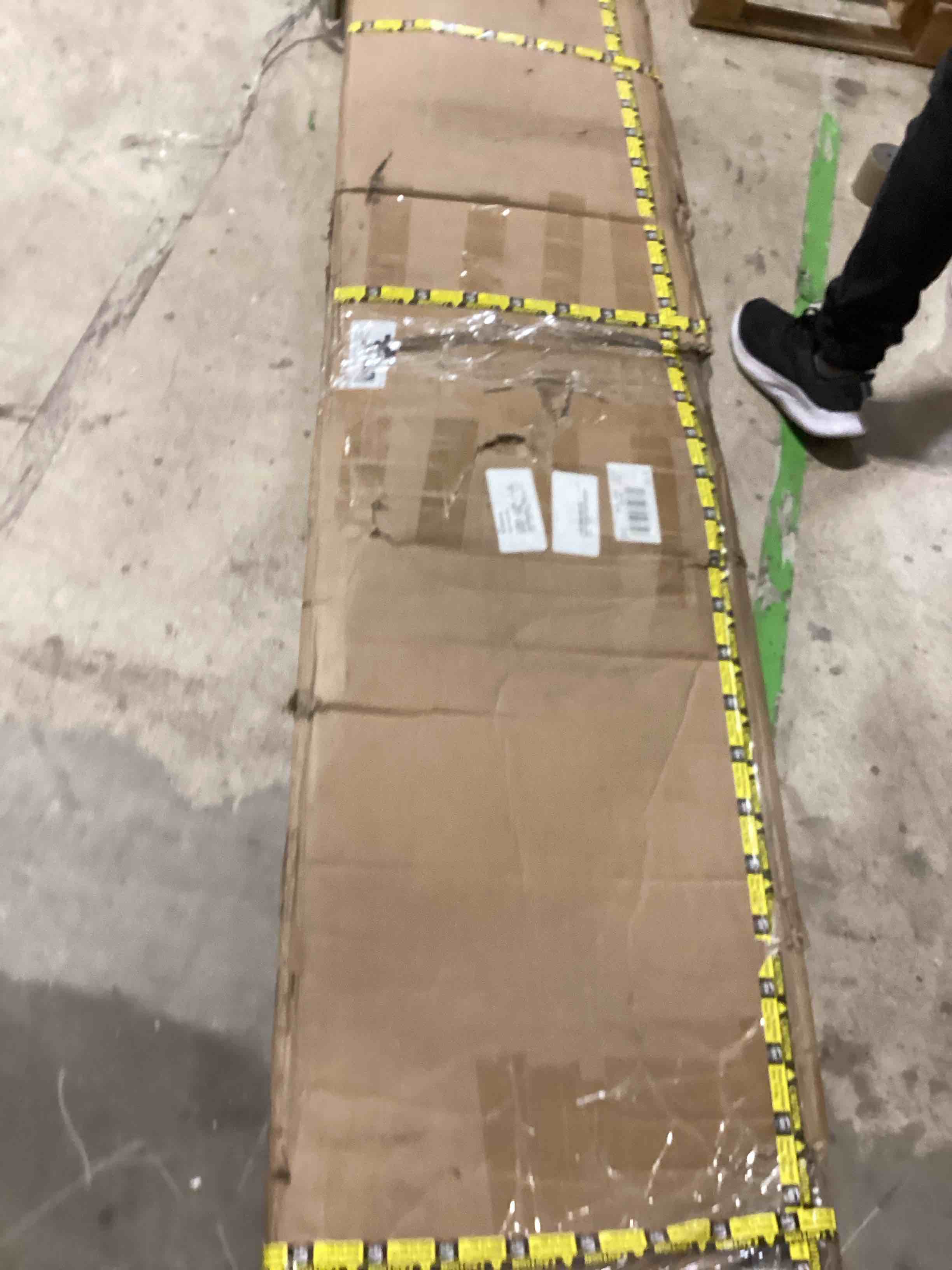 https://s3.amazonaws.com/lotting-images-prod/bidfta/GRA1437490_1750448313277.jpeg