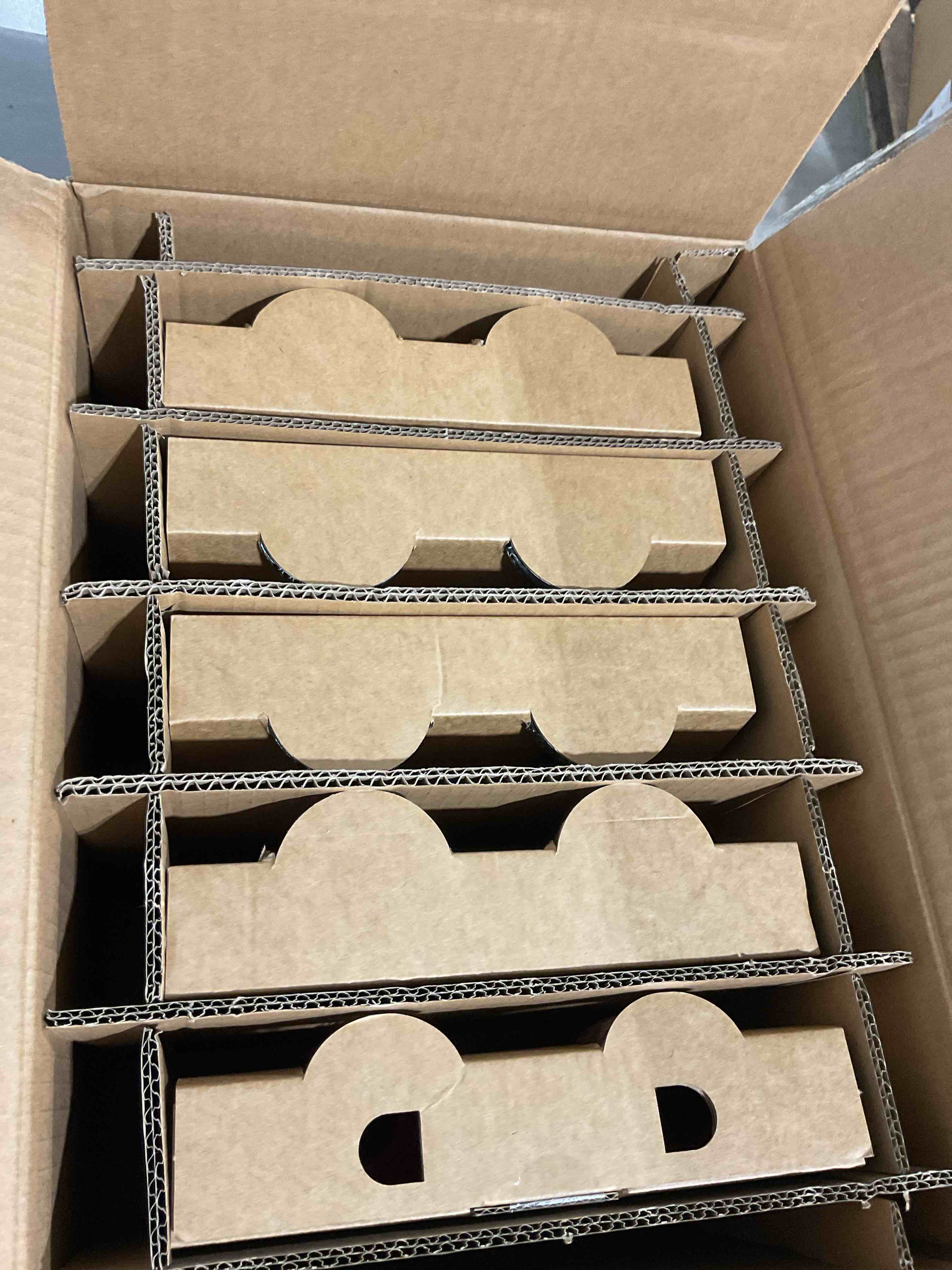 https://s3.amazonaws.com/lotting-images-prod/bidfta/GRA1437612_1750775984705.jpeg