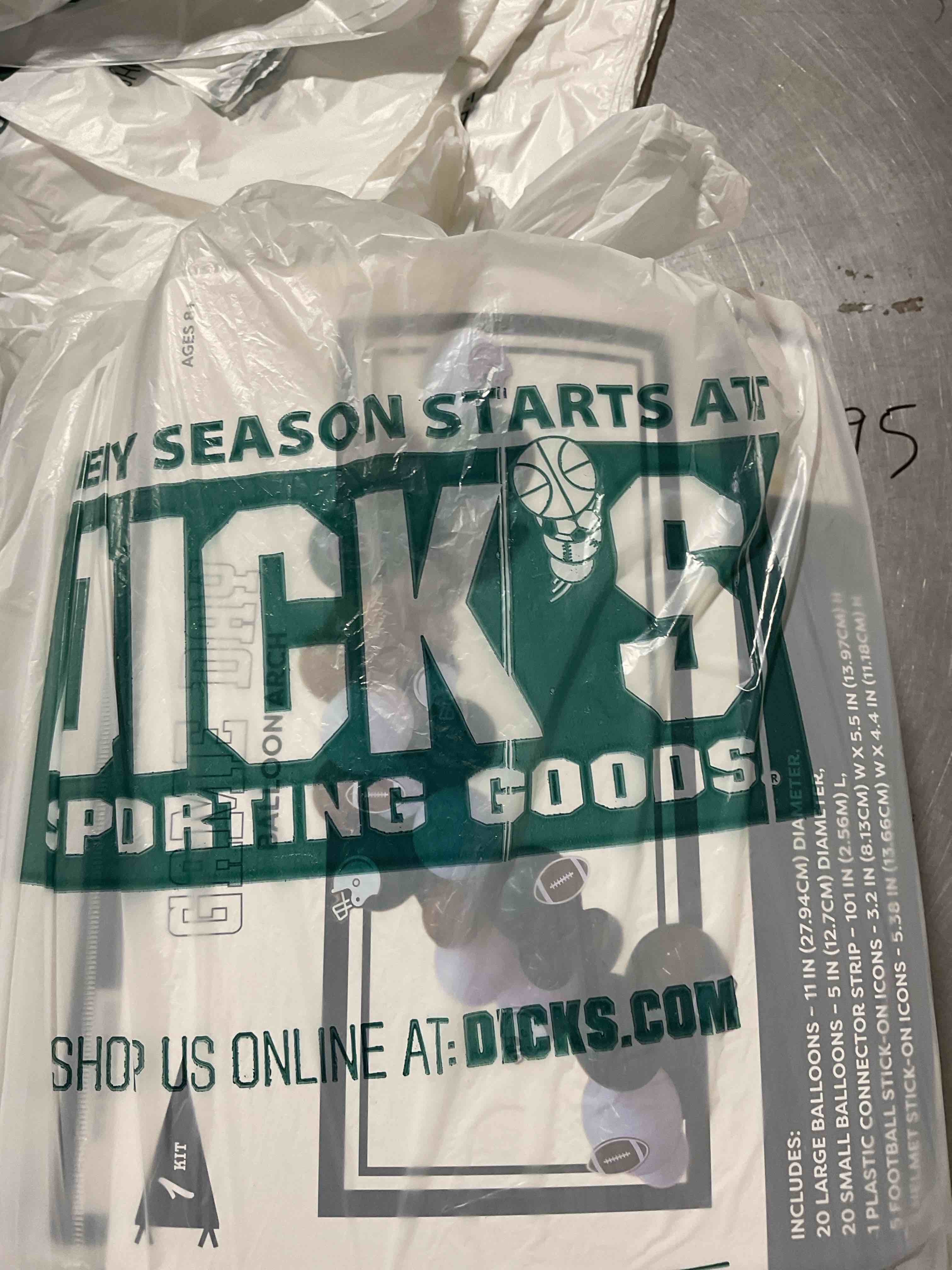https://s3.amazonaws.com/lotting-images-prod/bidfta/GRA1437896_1751054208657.jpeg