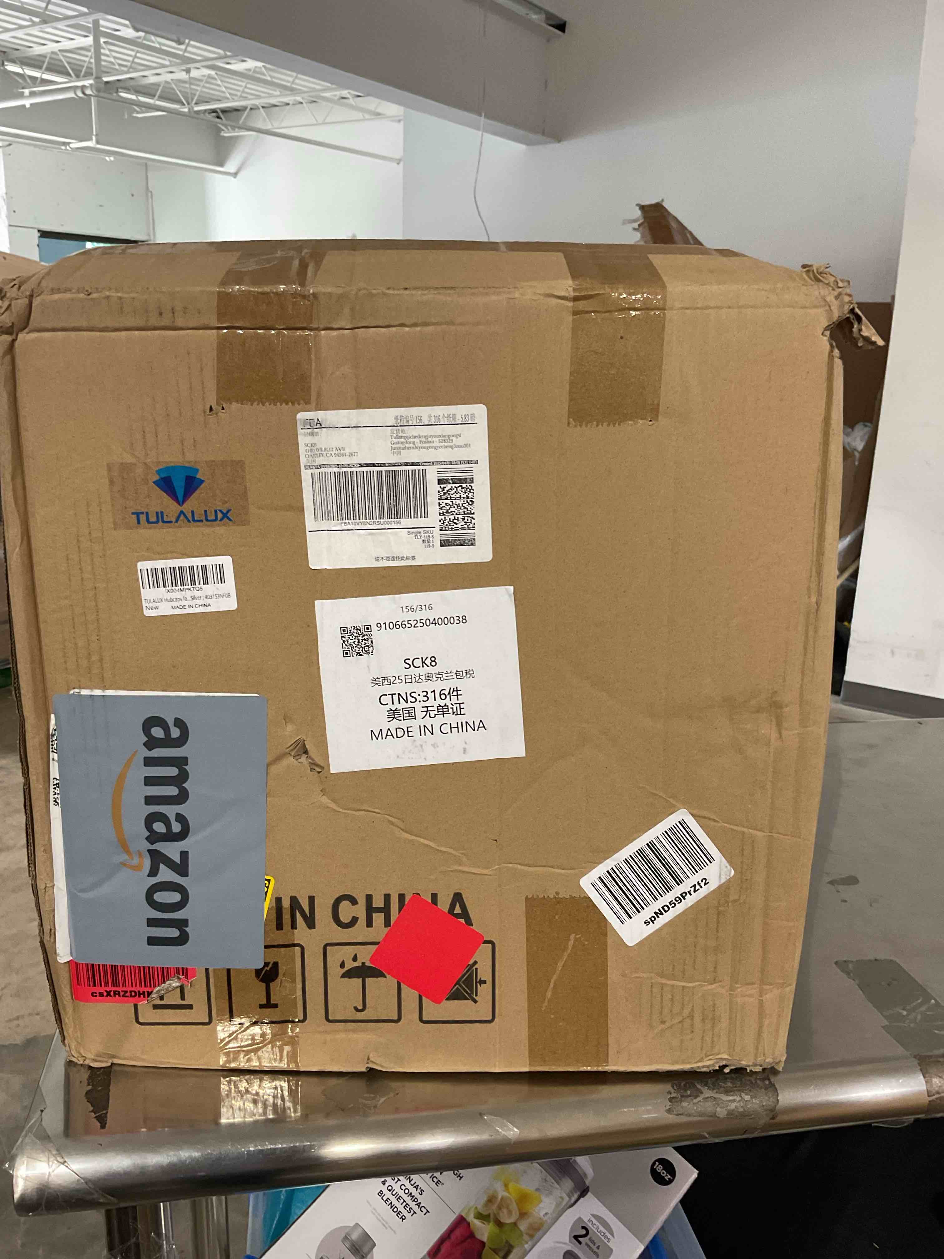 https://s3.amazonaws.com/lotting-images-prod/bidfta/GRA1438024_1753282915984.jpeg