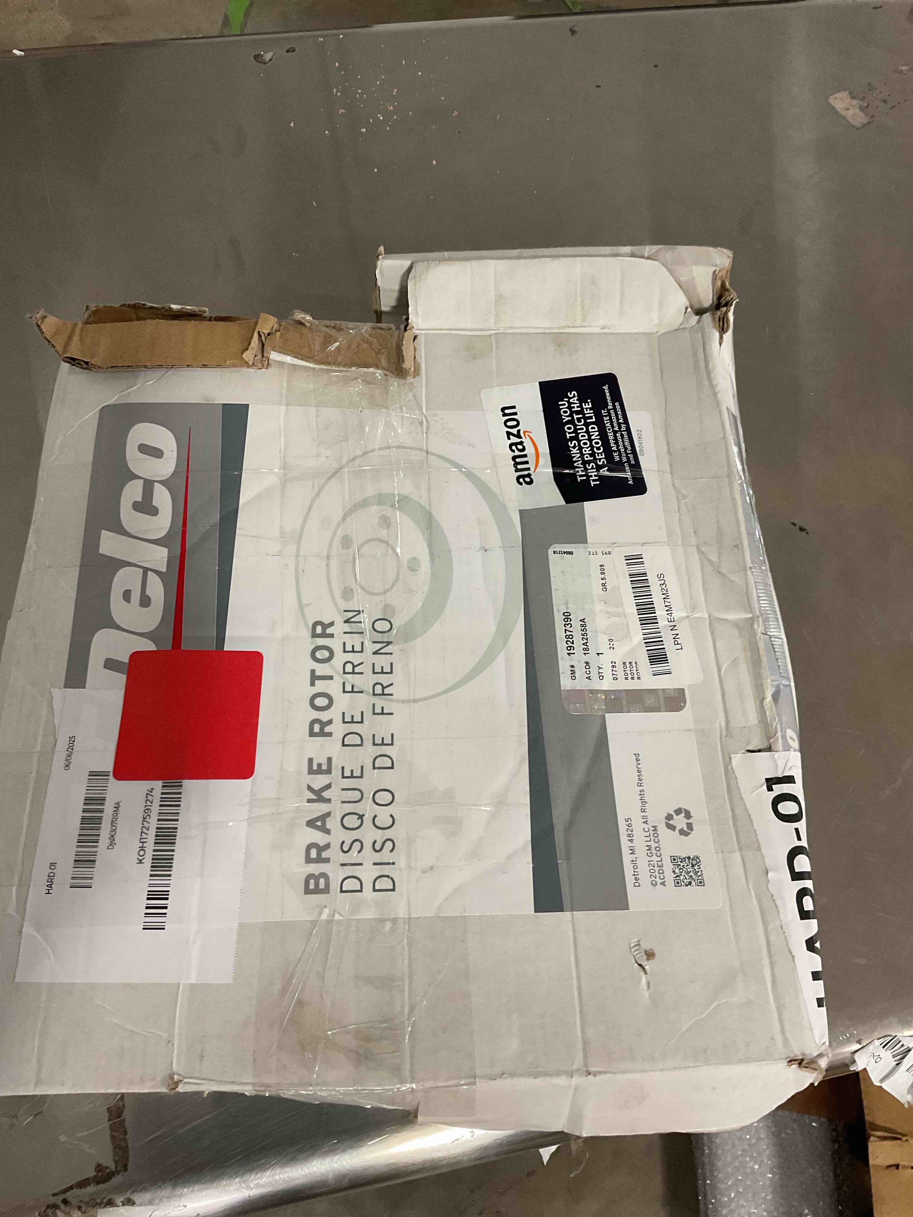 https://s3.amazonaws.com/lotting-images-prod/bidfta/GRA1438031_1753286035385.jpeg