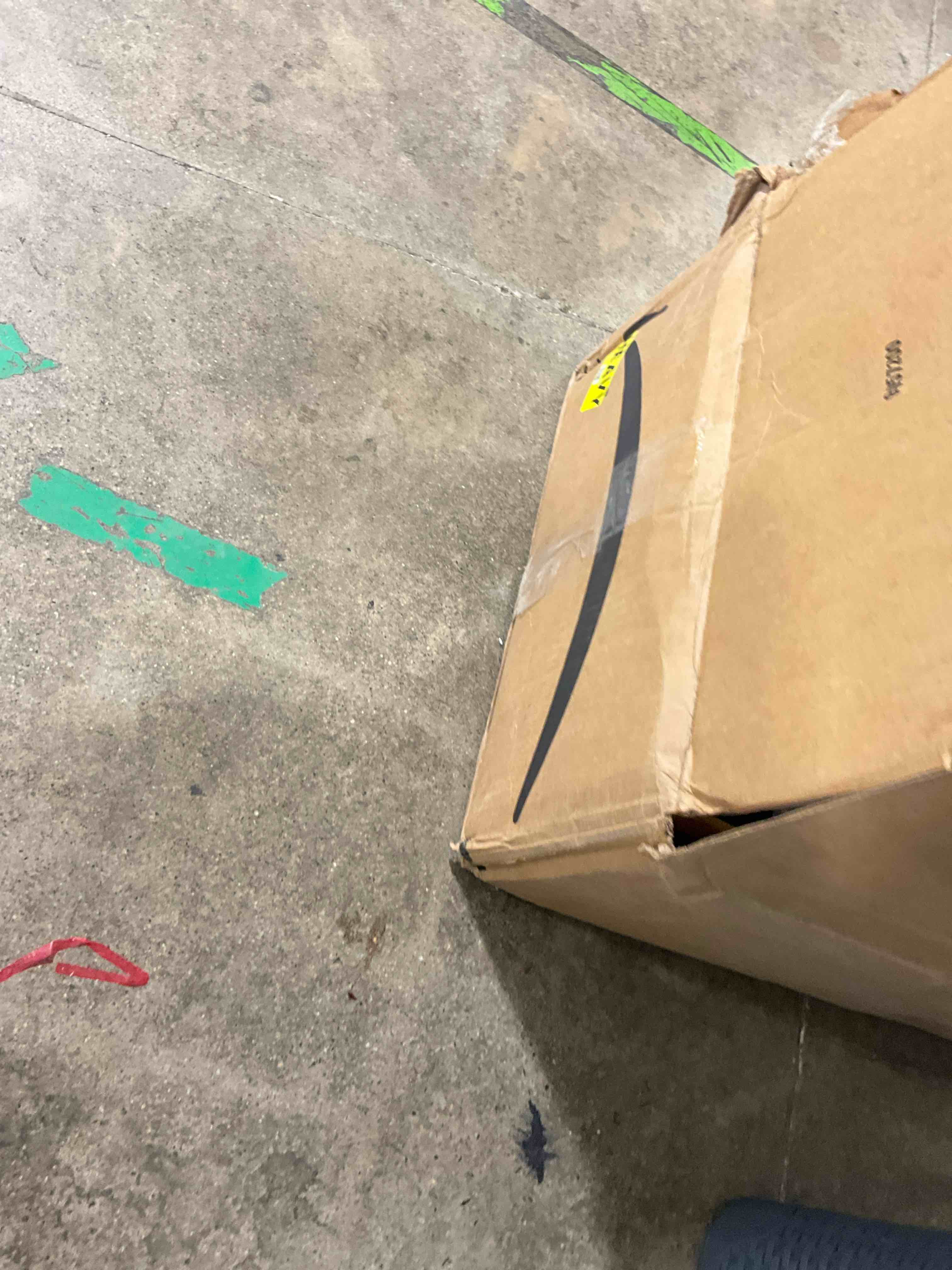 https://s3.amazonaws.com/lotting-images-prod/bidfta/GRA1438146_1753376223747.jpeg