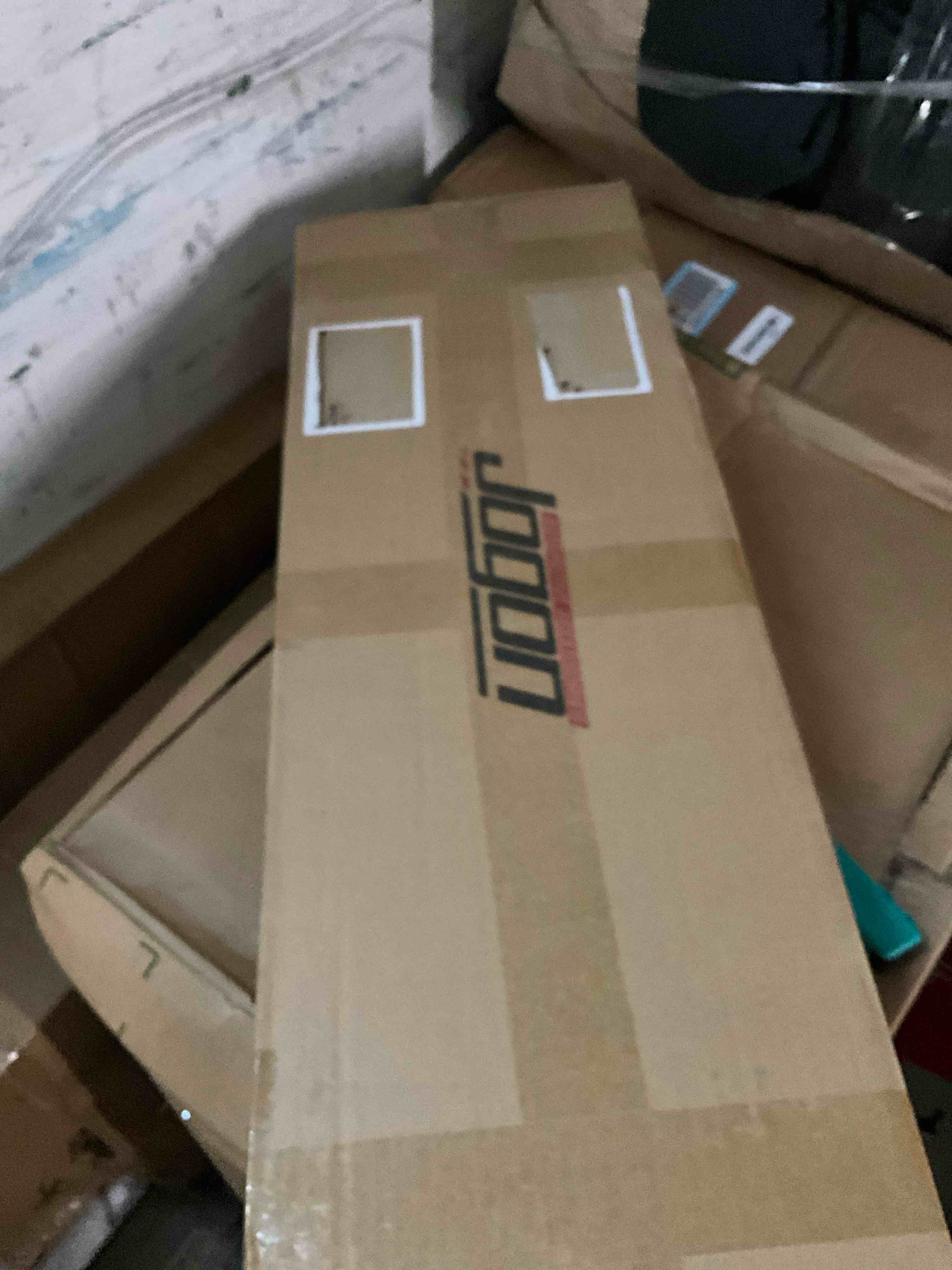 https://s3.amazonaws.com/lotting-images-prod/bidfta/GRA1438340_1757602510127.jpeg