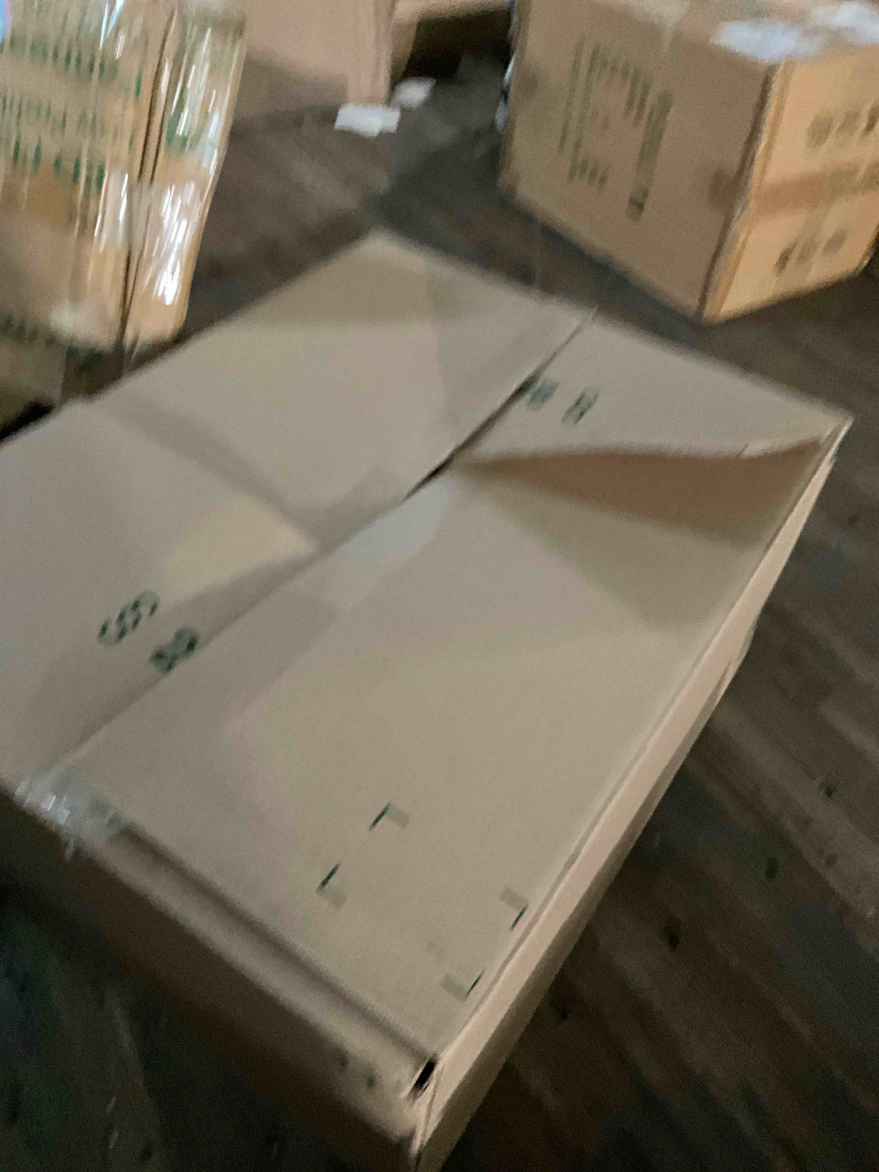 https://s3.amazonaws.com/lotting-images-prod/bidfta/GRA1438348_1757601822181.jpeg