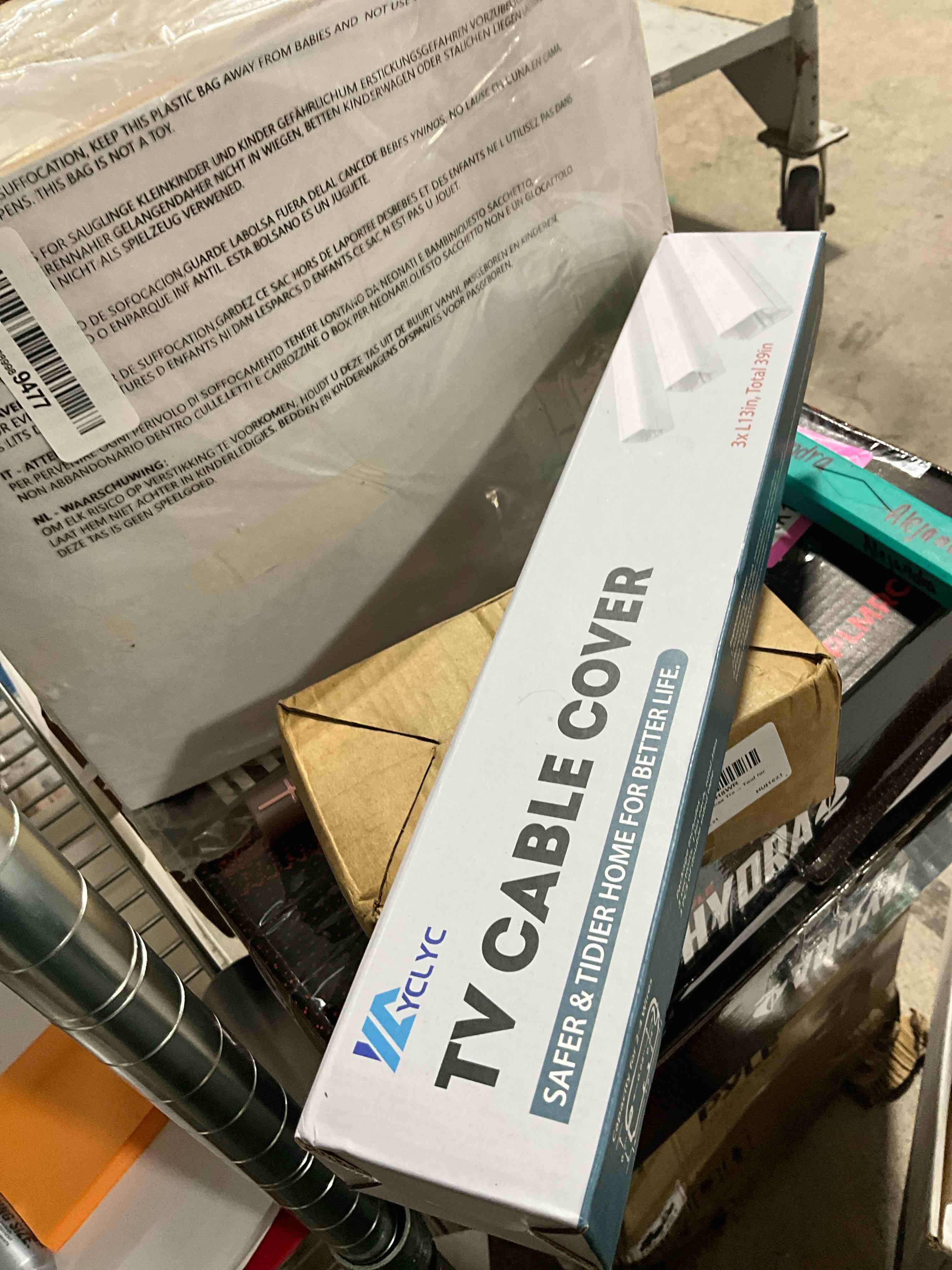 https://s3.amazonaws.com/lotting-images-prod/bidfta/GRA1438457_1757621442838.jpeg