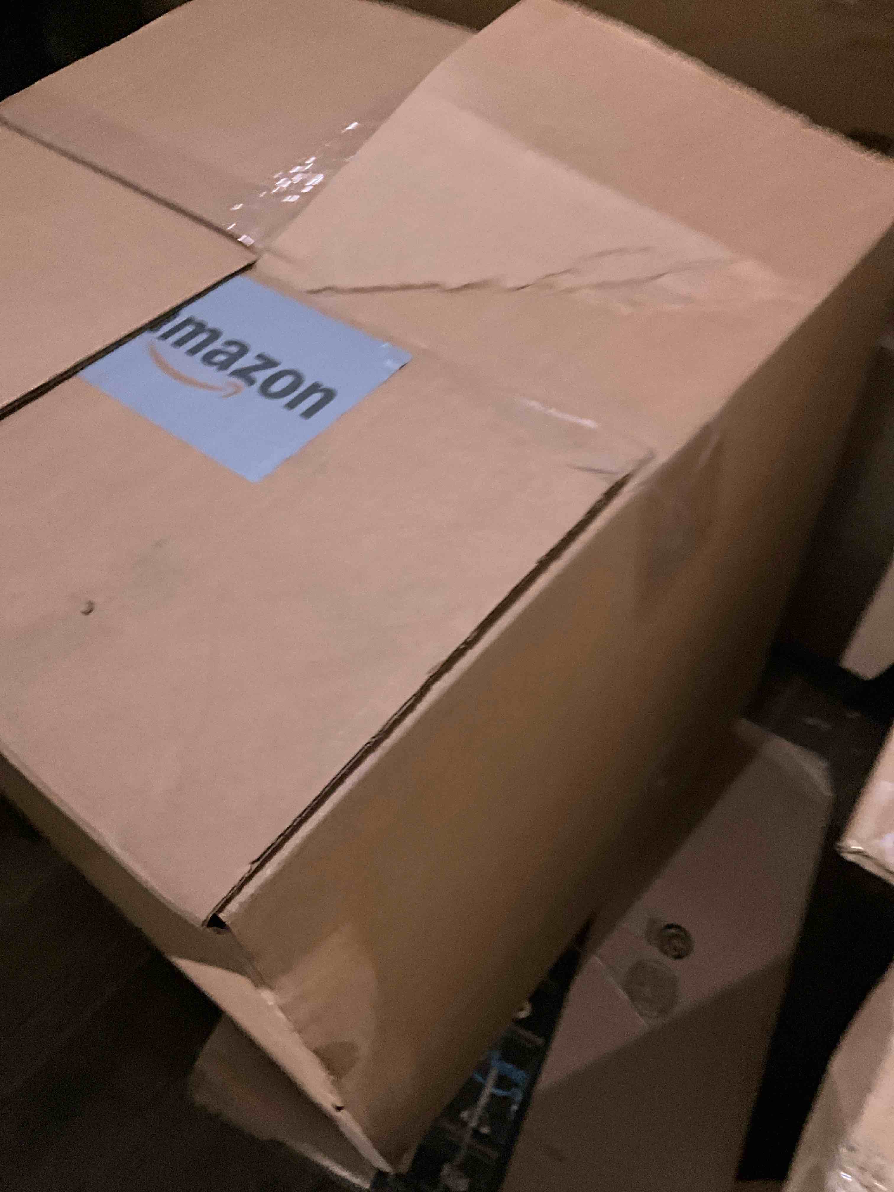 https://s3.amazonaws.com/lotting-images-prod/bidfta/GRA1438540_1757689549049.jpeg