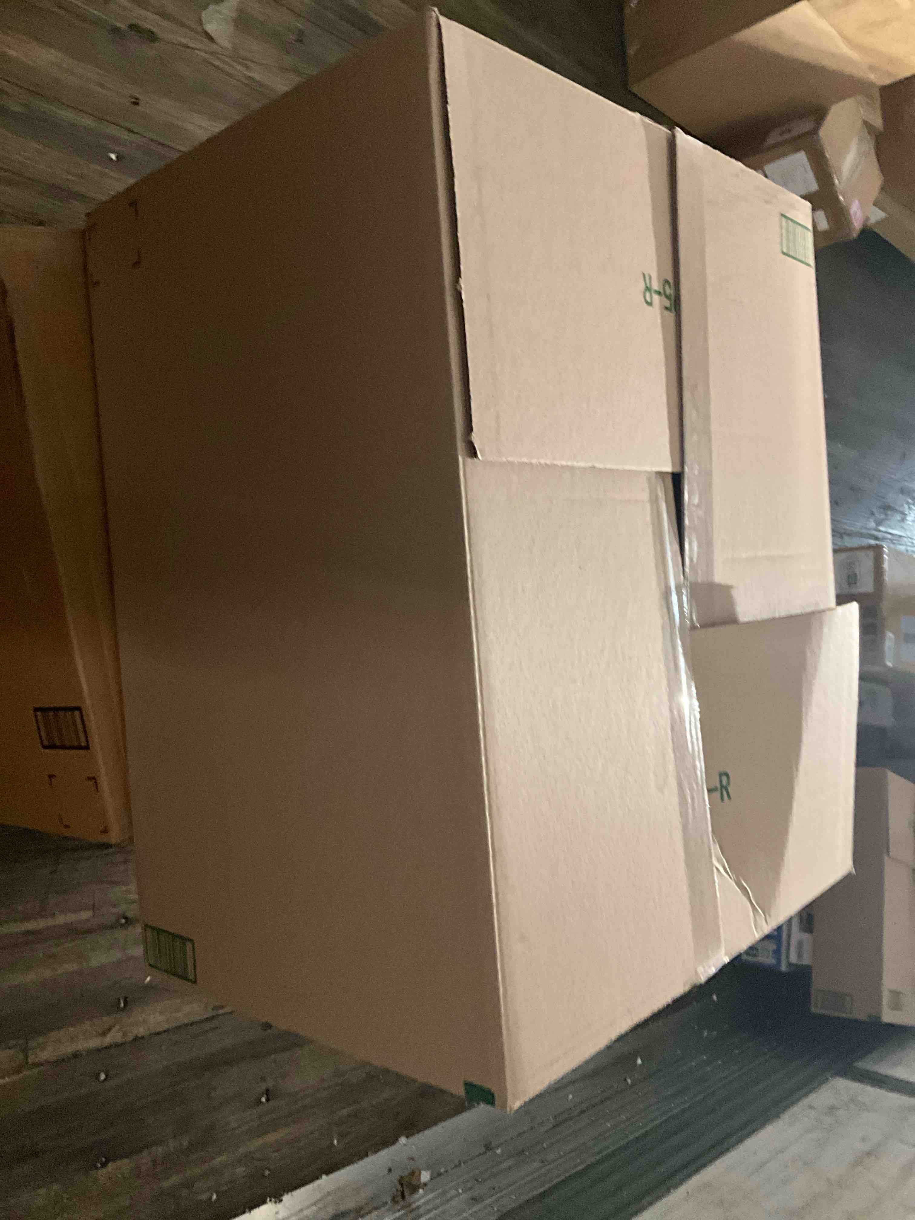 https://s3.amazonaws.com/lotting-images-prod/bidfta/GRA1438579_1757686333717.jpeg