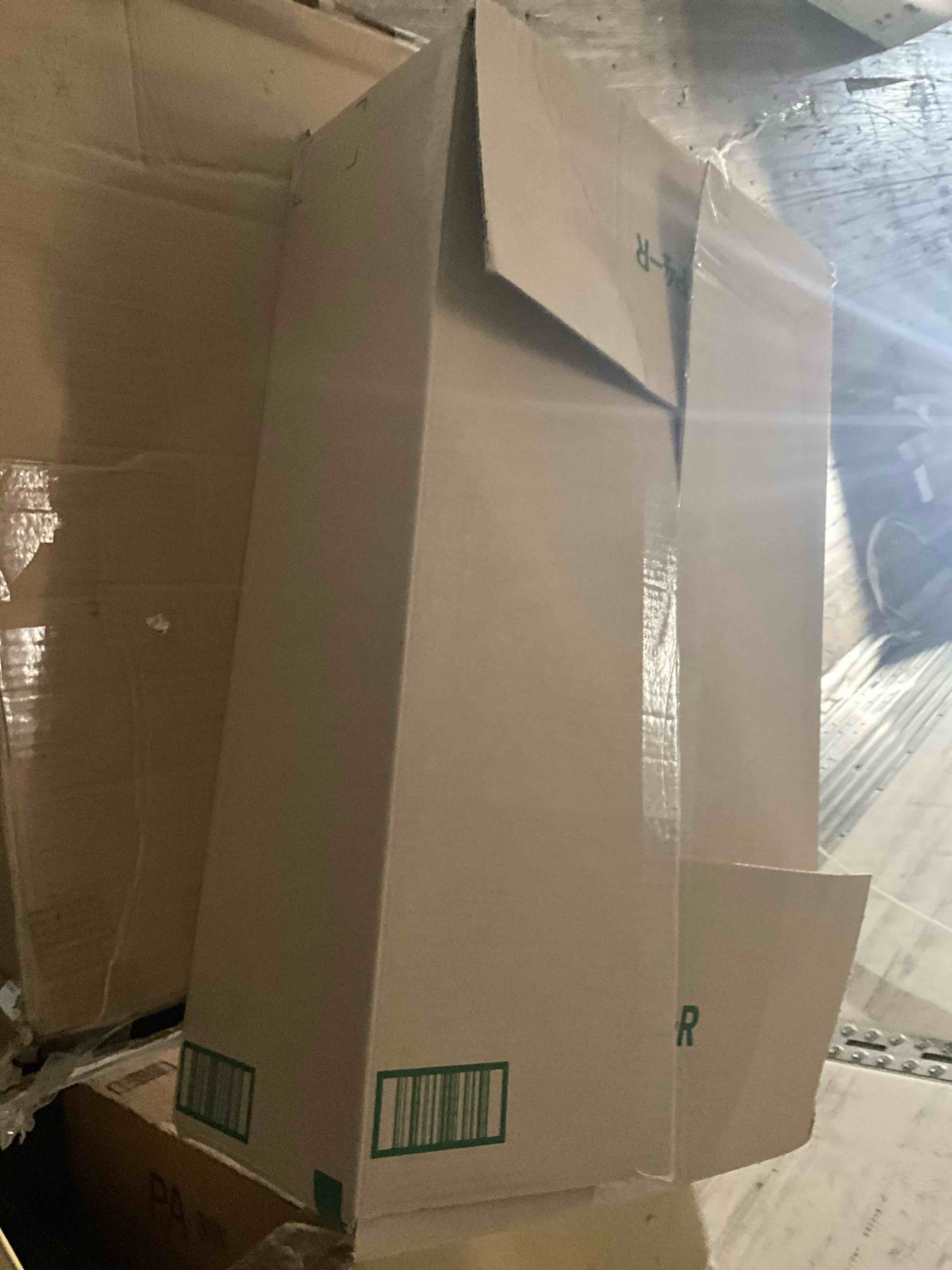 https://s3.amazonaws.com/lotting-images-prod/bidfta/GRA1438587_1757685614935.jpeg