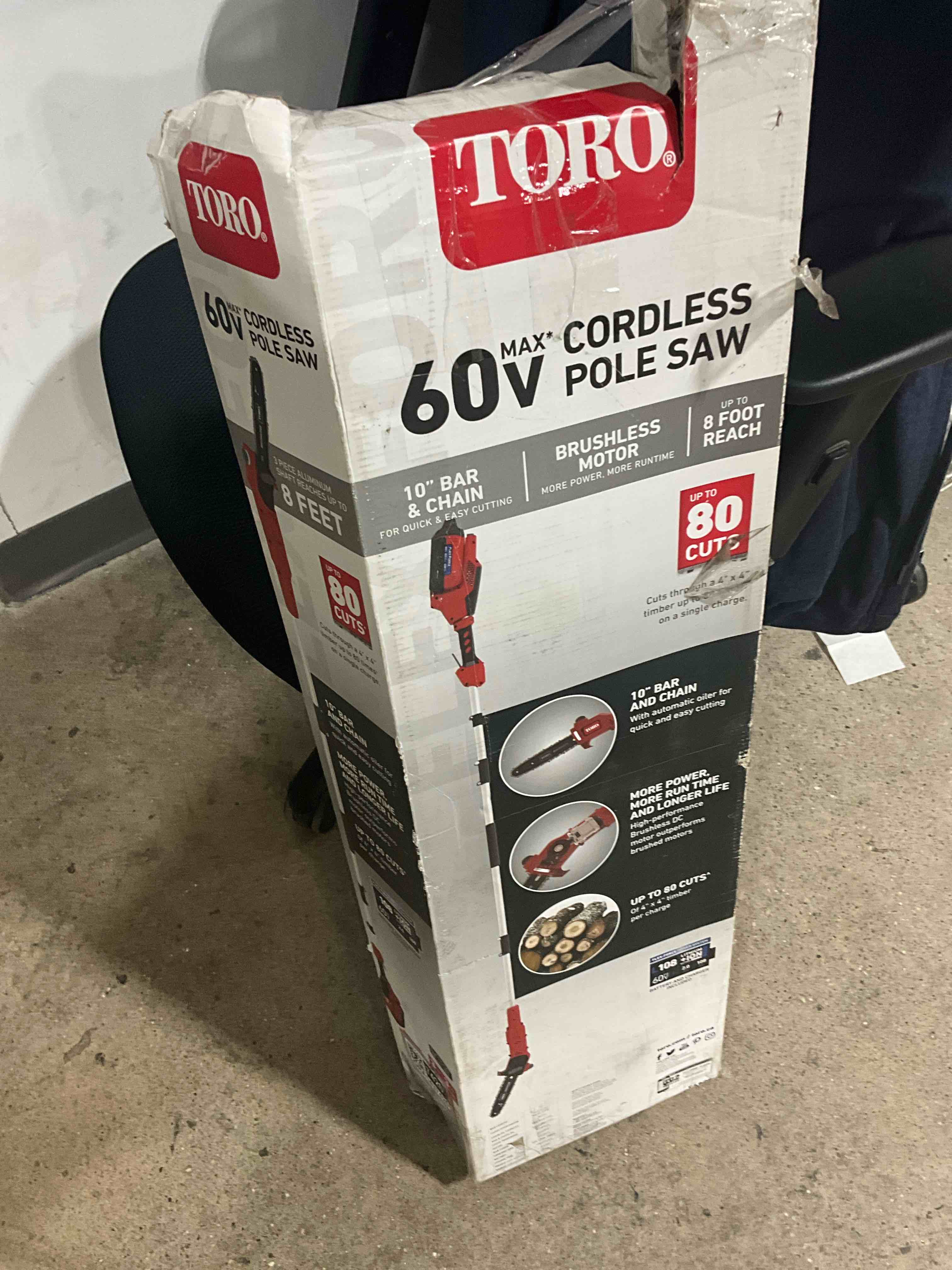 Toro 60V saw 