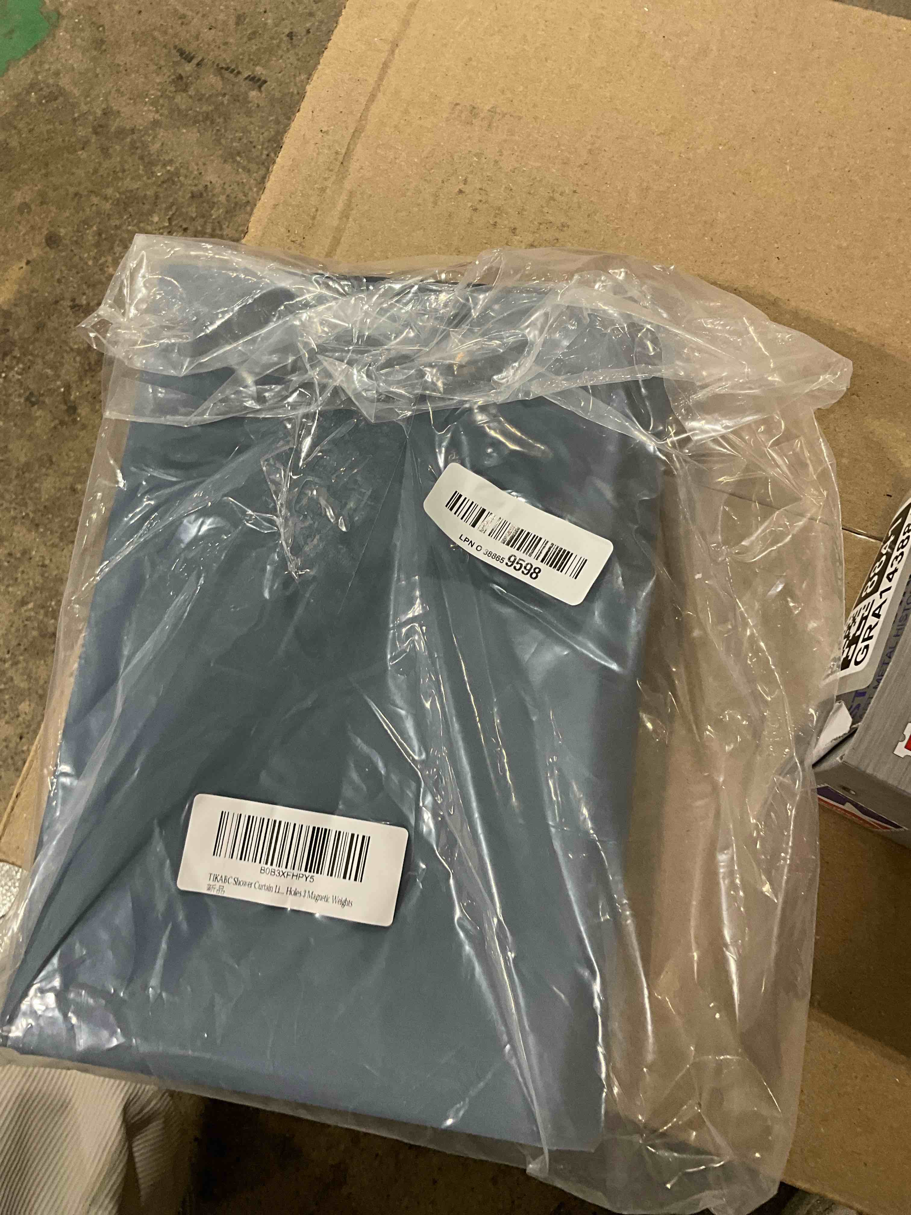 https://s3.amazonaws.com/lotting-images-prod/bidfta/GRA1438840_1758041592025.jpeg