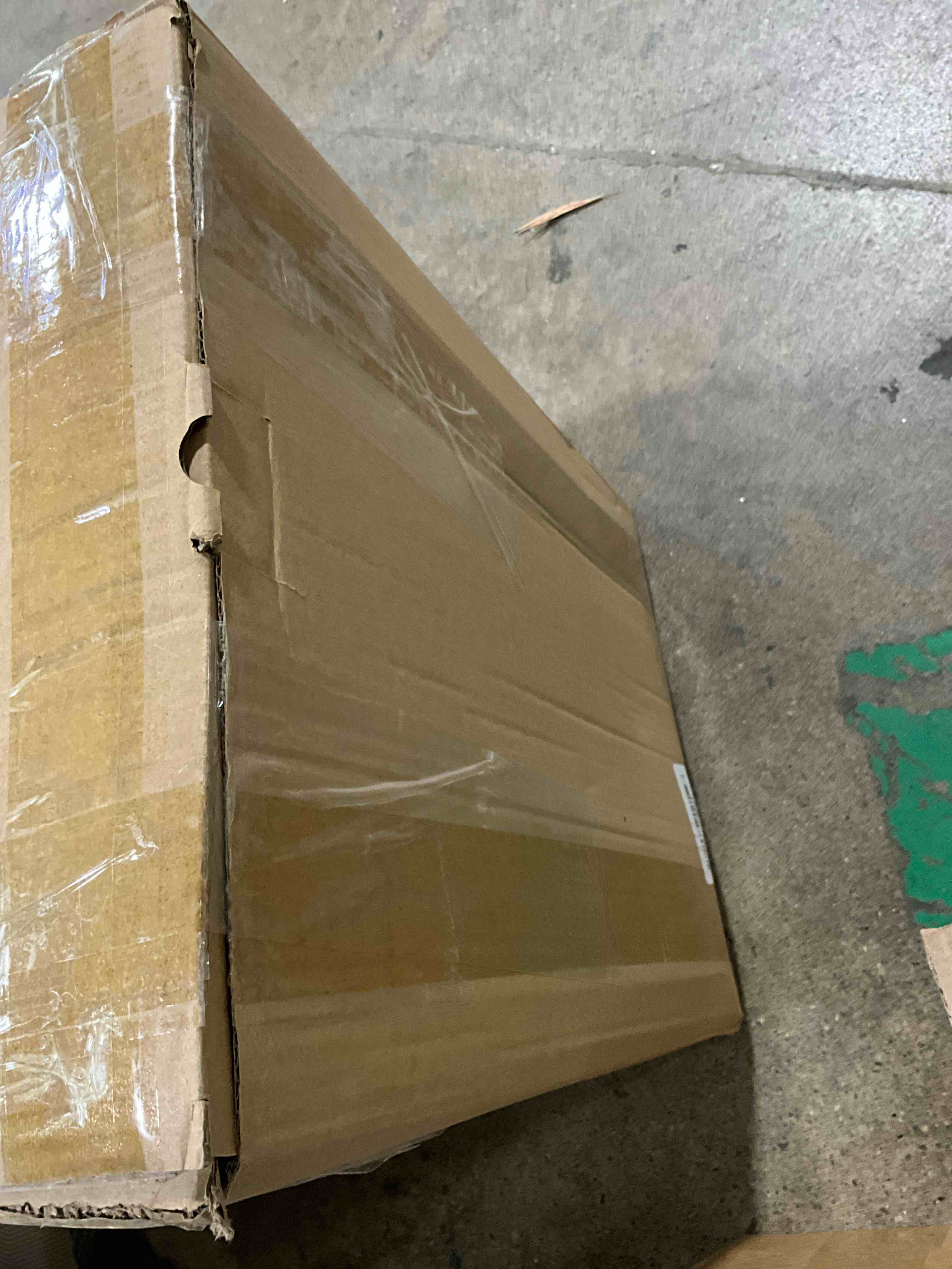https://s3.amazonaws.com/lotting-images-prod/bidfta/GRA1438843_1758041245283.jpeg
