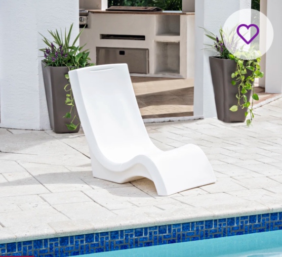 ONLY 1 CHAIR .. Step2 White Vero In - Water Pool Chair and Patio Lounger