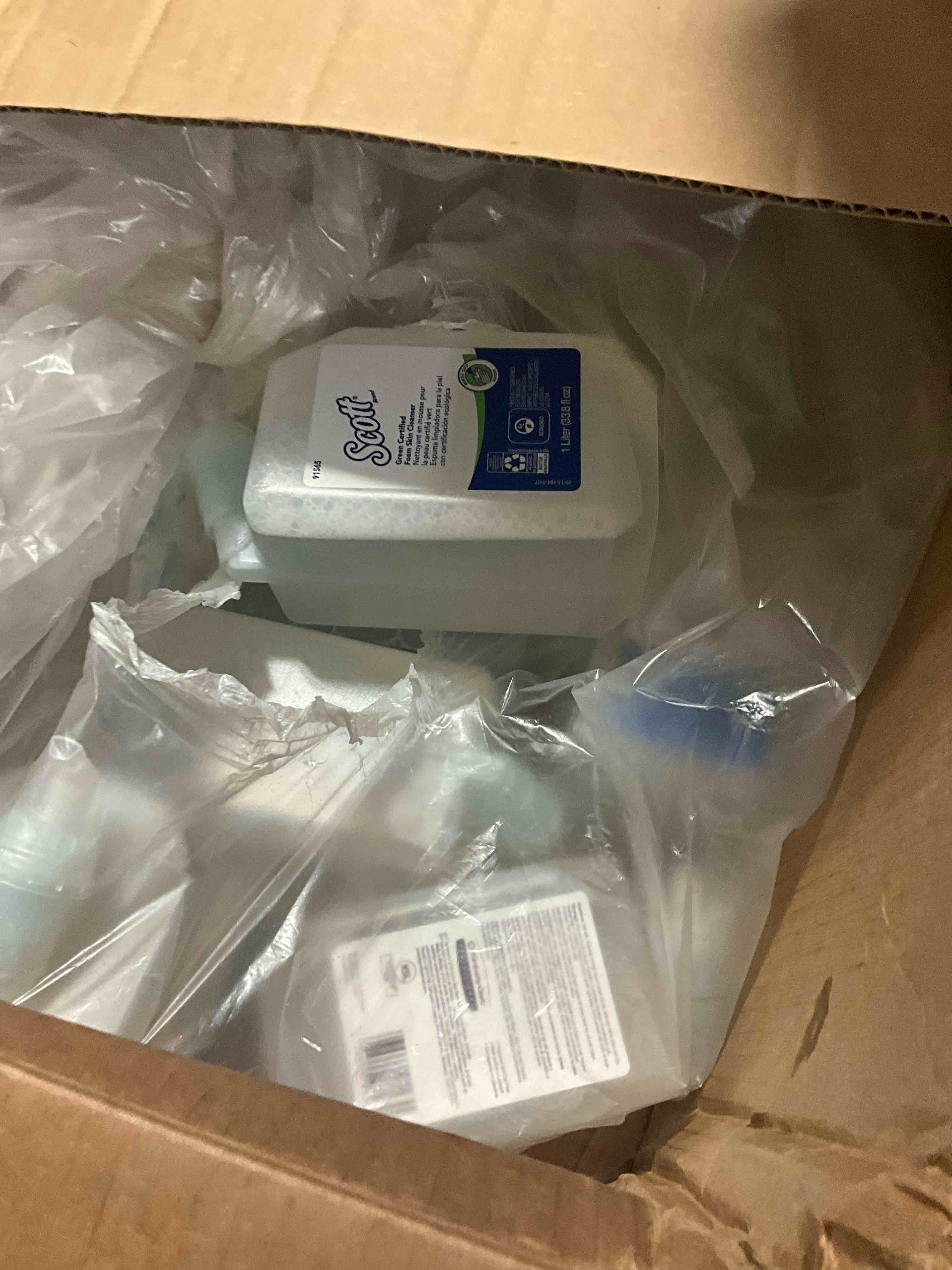 https://s3.amazonaws.com/lotting-images-prod/bidfta/GRA1443629_1752600835896.jpeg