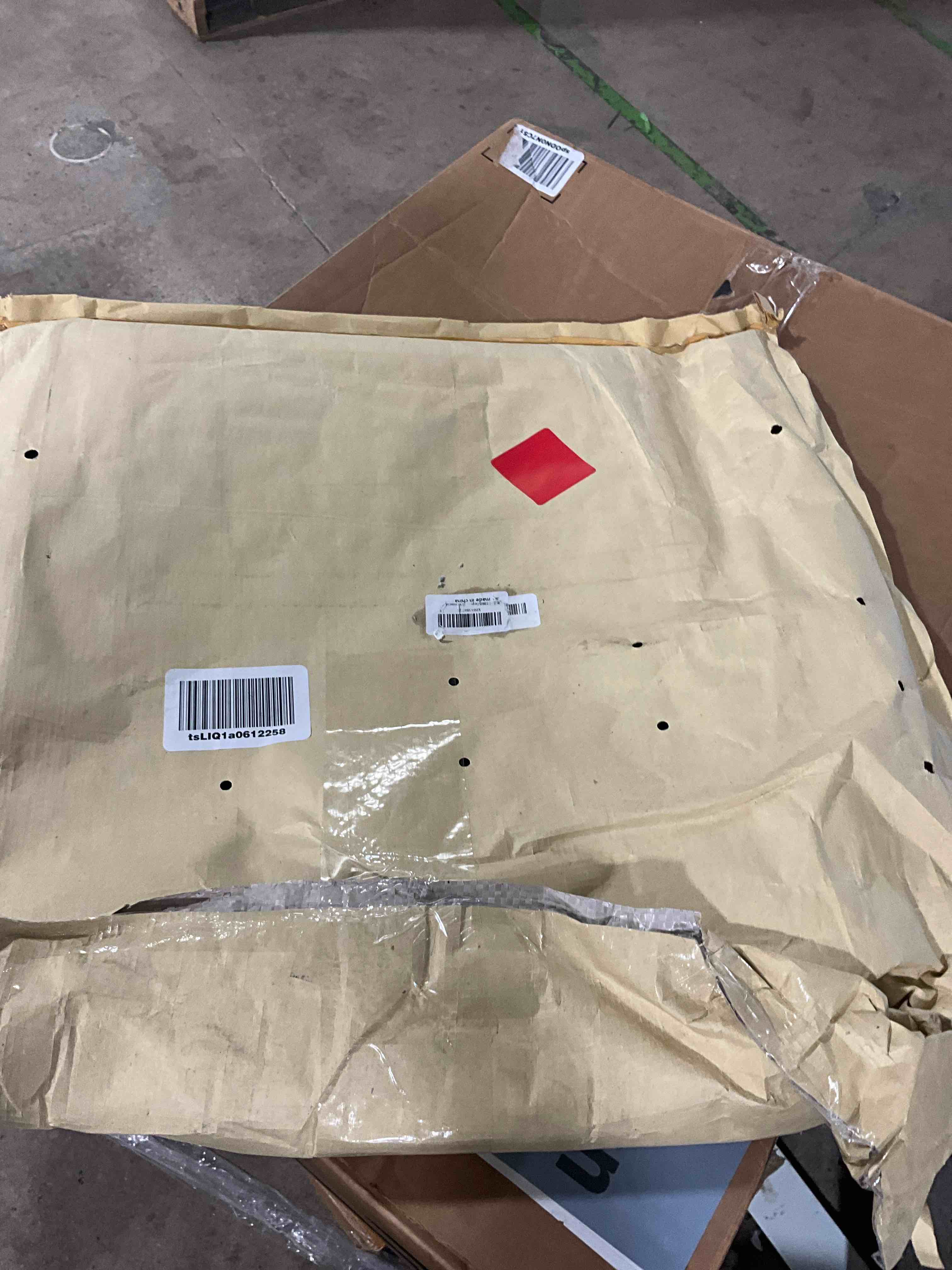 https://s3.amazonaws.com/lotting-images-prod/bidfta/GRA1443681_1753109091709.jpeg