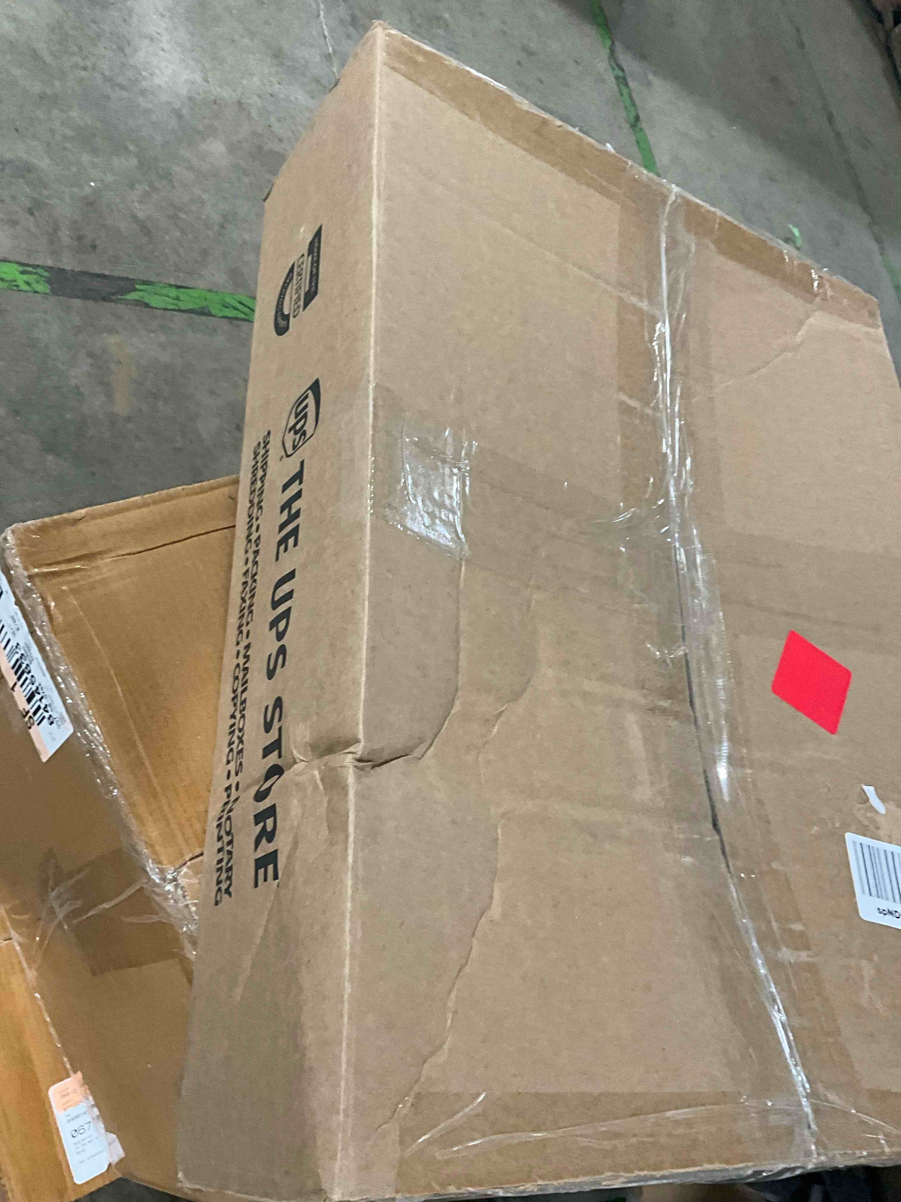 https://s3.amazonaws.com/lotting-images-prod/bidfta/GRA1443817_1753110020914.jpeg