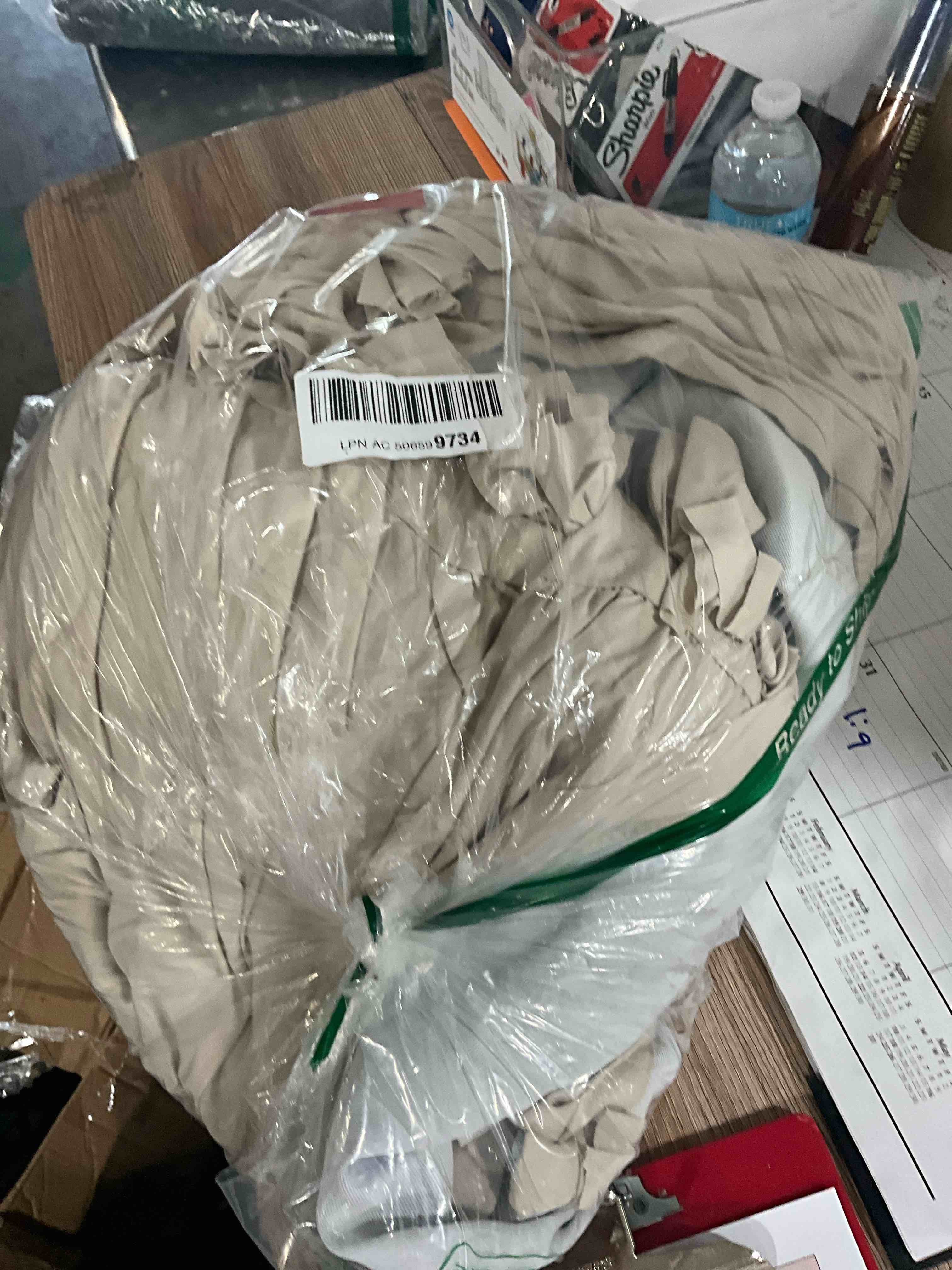 https://s3.amazonaws.com/lotting-images-prod/bidfta/GRA1443857_1753118047758.jpeg