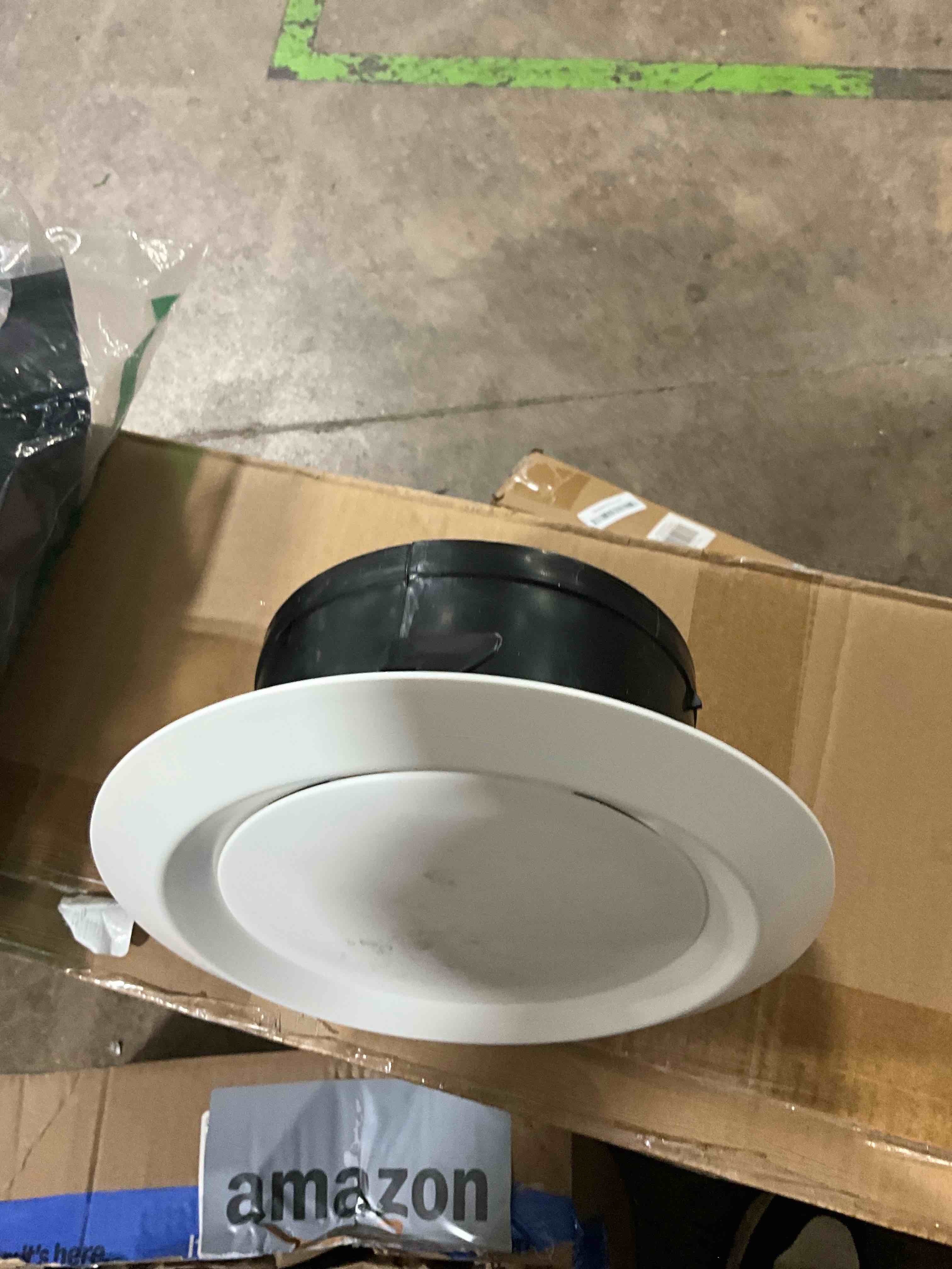 https://s3.amazonaws.com/lotting-images-prod/bidfta/GRA1443906_1753134873063.jpeg
