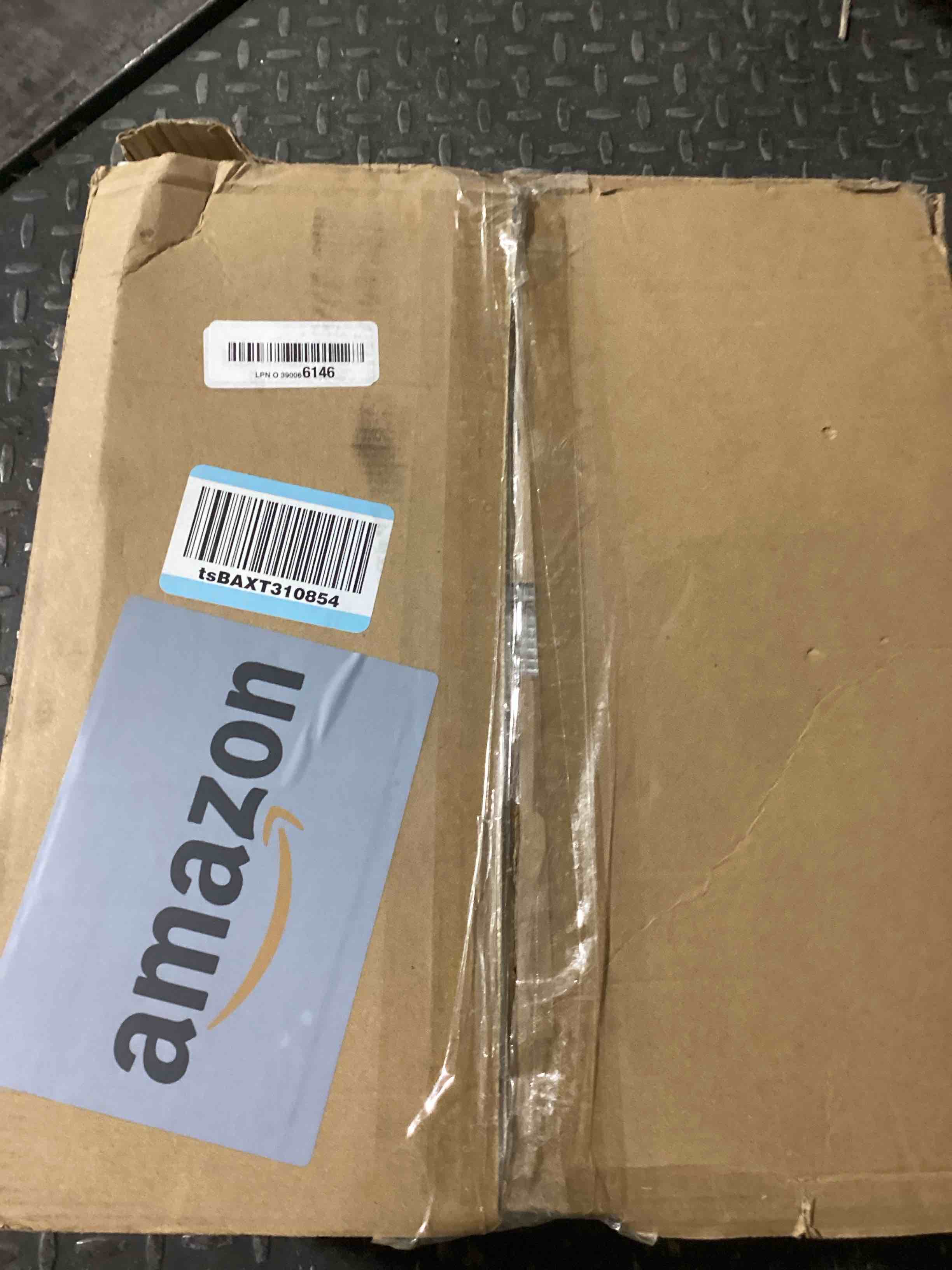 https://s3.amazonaws.com/lotting-images-prod/bidfta/GRA1444081_1757105465851.jpeg