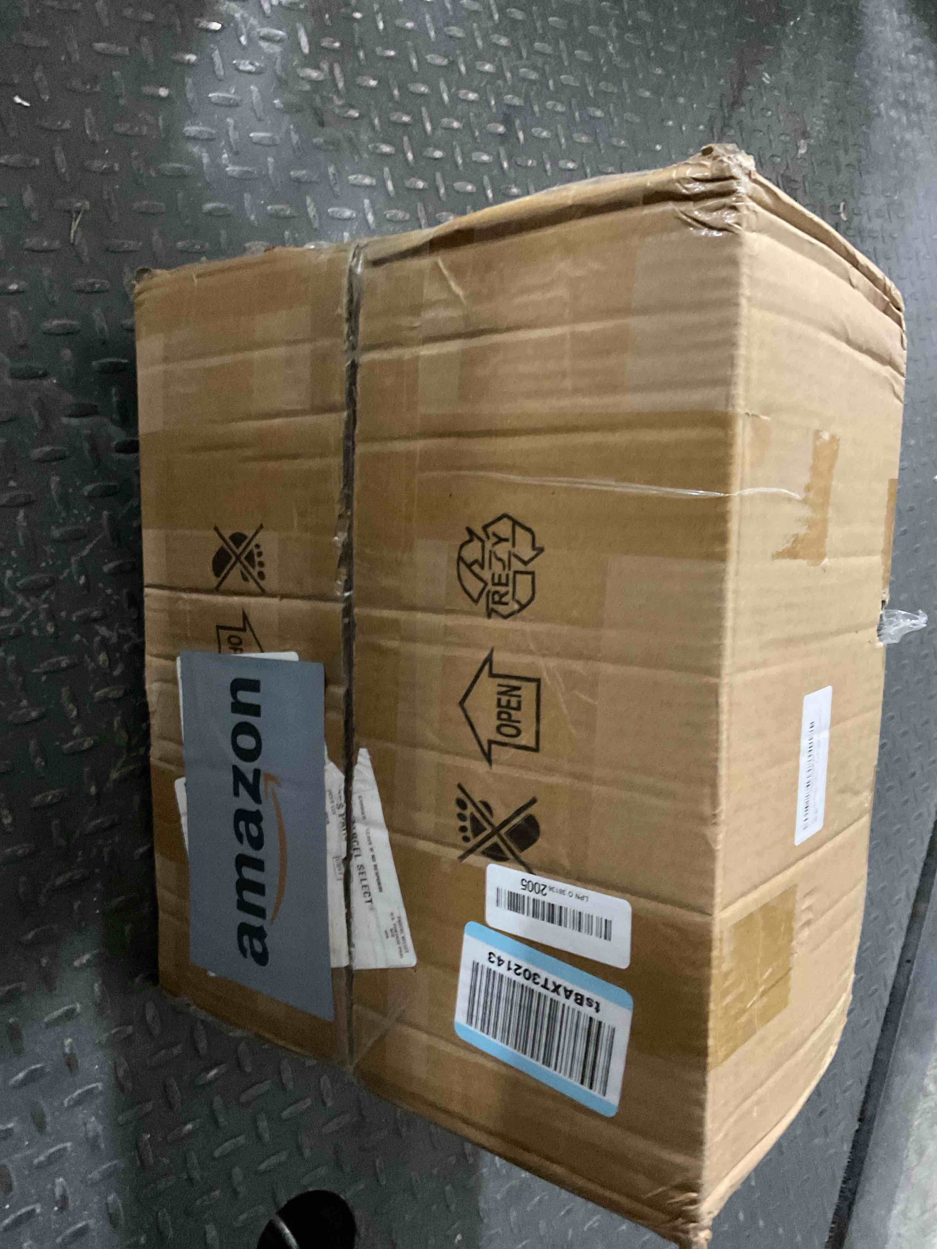 https://s3.amazonaws.com/lotting-images-prod/bidfta/GRA1444110_1757342442185.jpeg