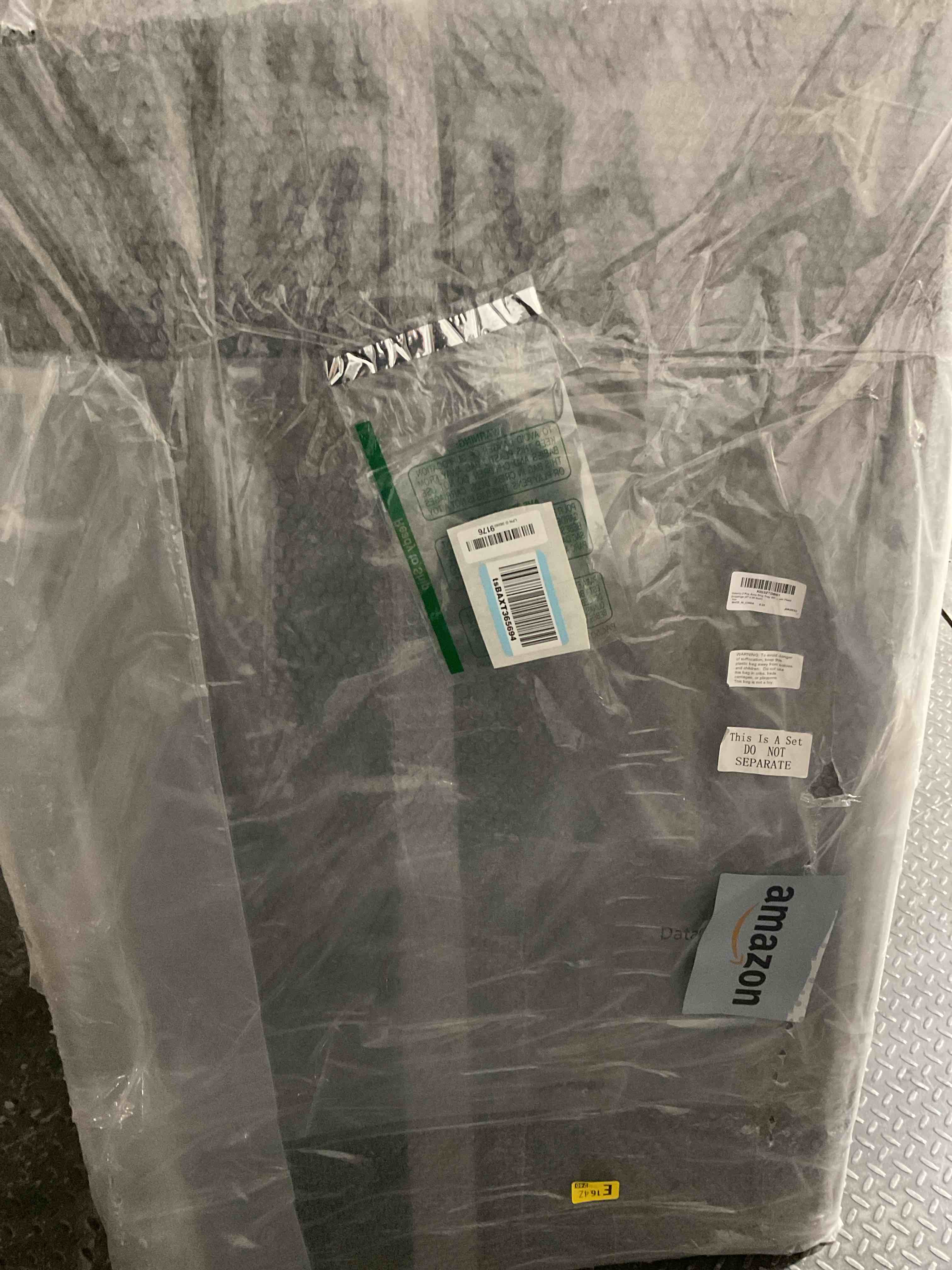 https://s3.amazonaws.com/lotting-images-prod/bidfta/GRA1444118_1757344321372.jpeg