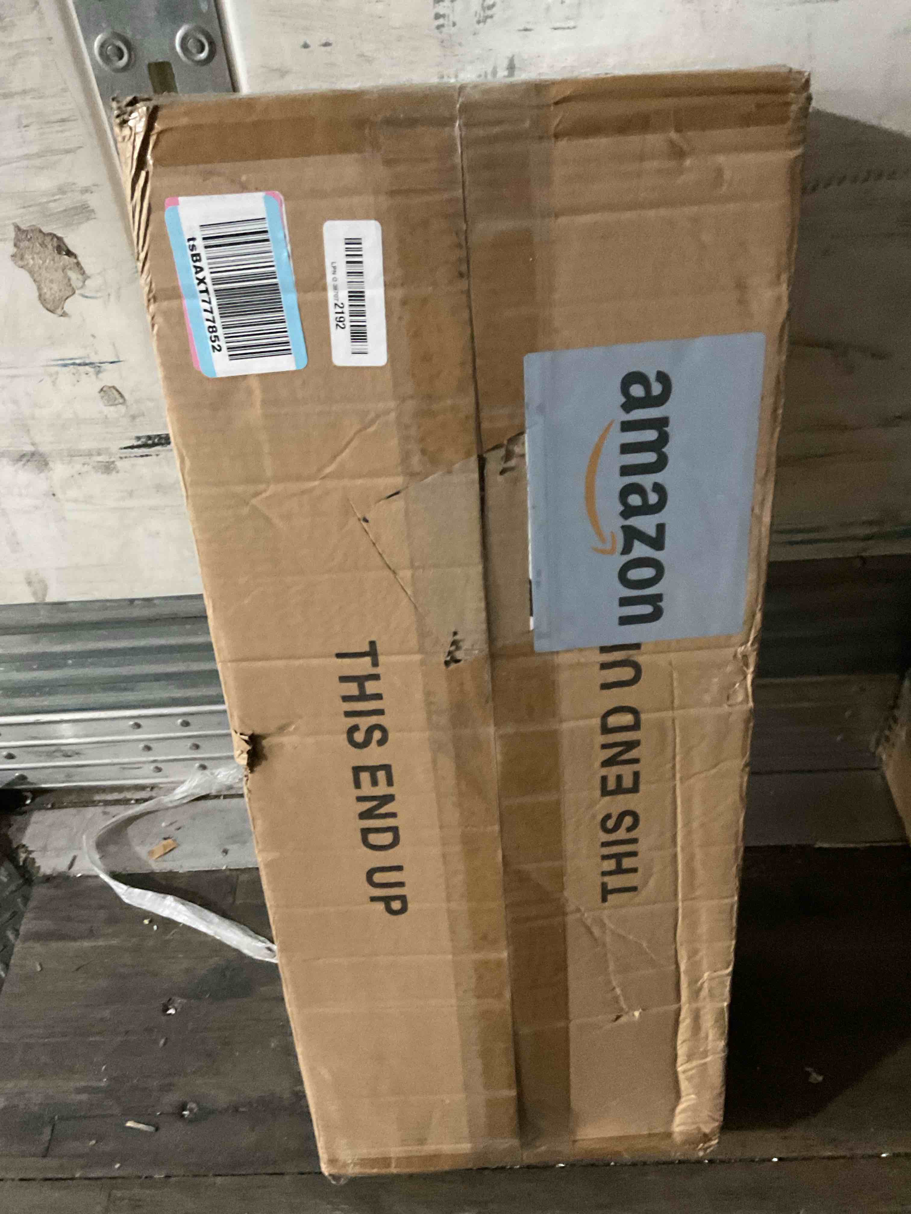 https://s3.amazonaws.com/lotting-images-prod/bidfta/GRA1444162_1757354634777.jpeg