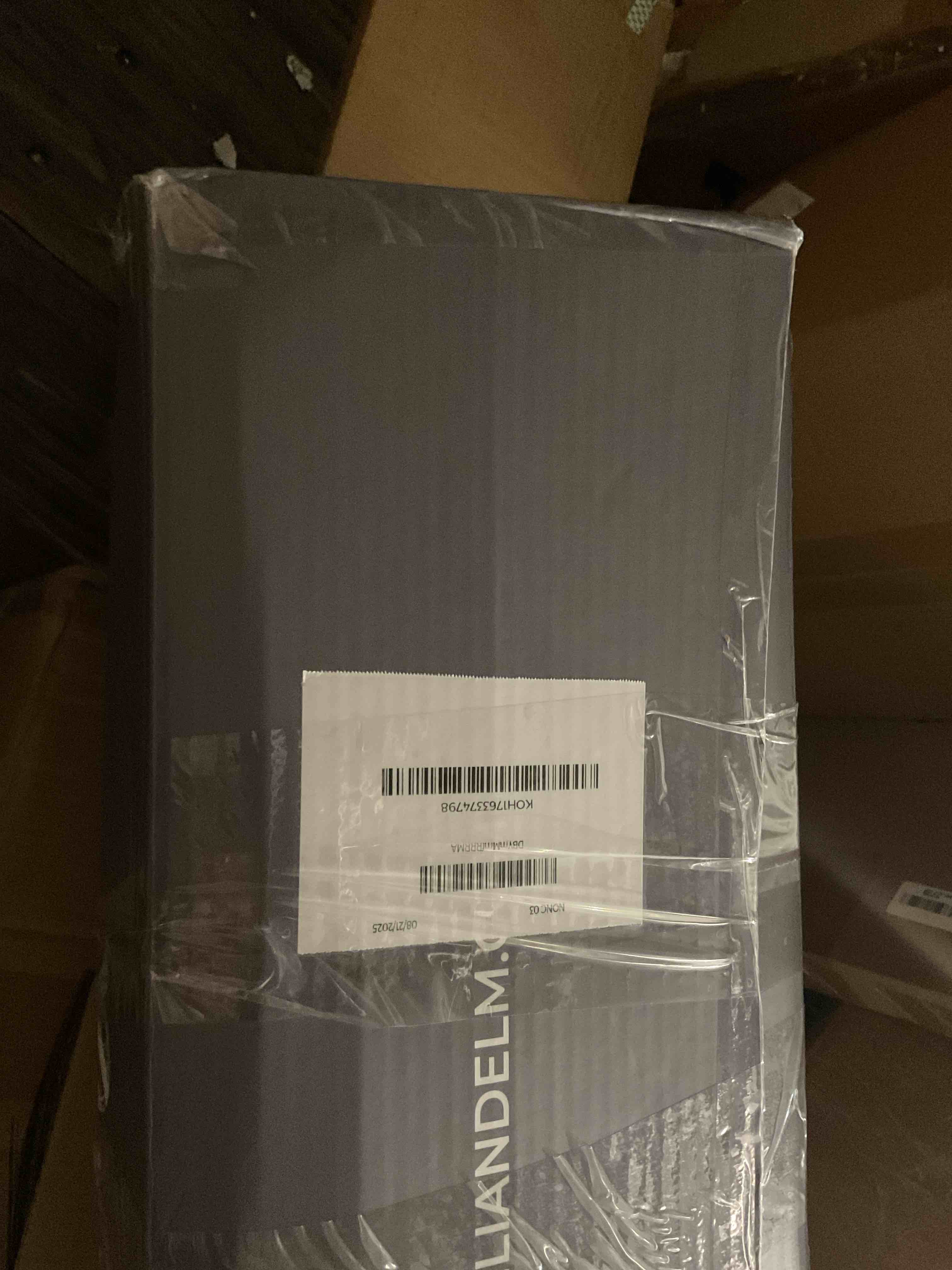 https://s3.amazonaws.com/lotting-images-prod/bidfta/GRA1444461_1757533160510.jpeg