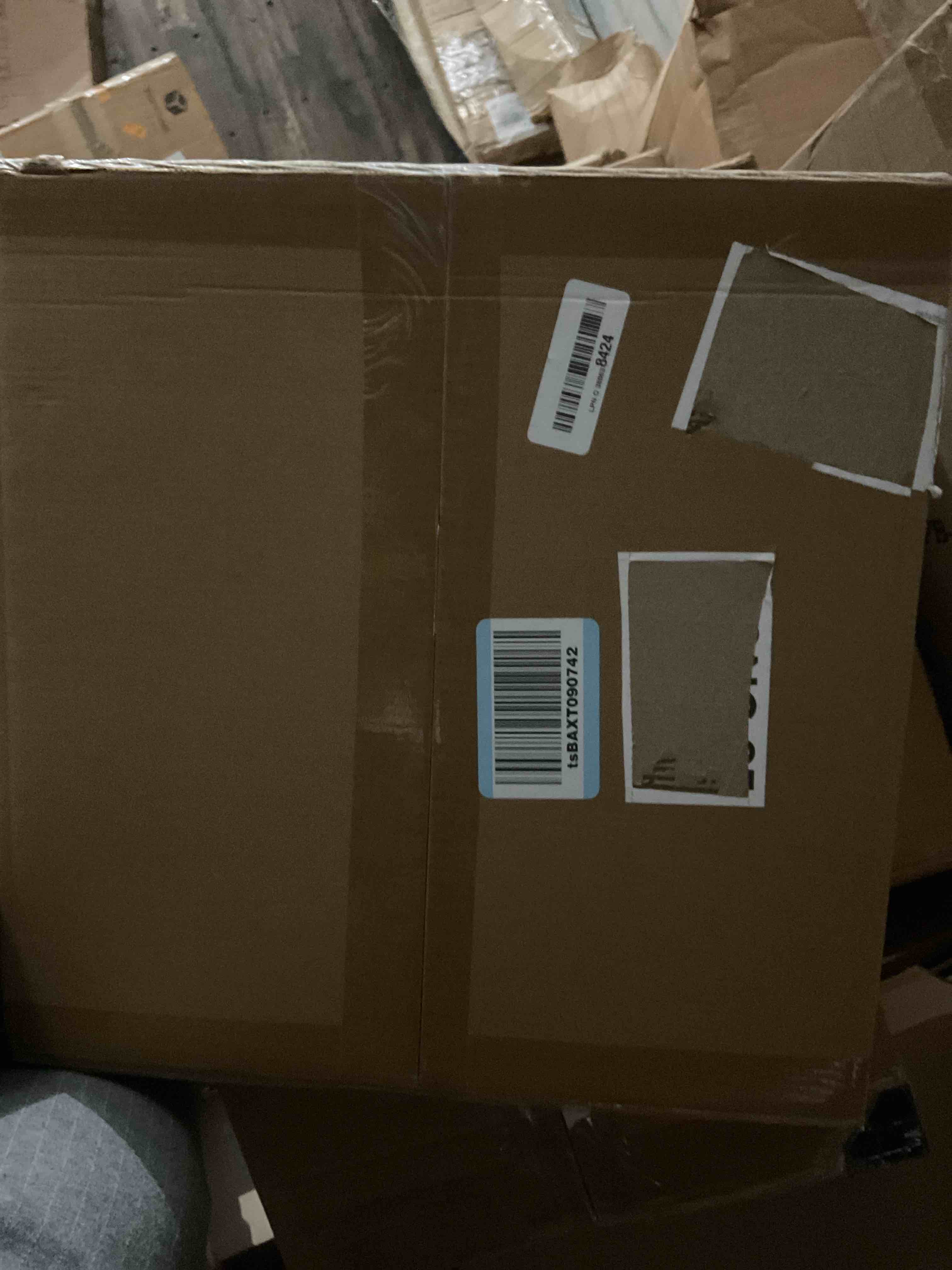 https://s3.amazonaws.com/lotting-images-prod/bidfta/GRA1444507_1757537318348.jpeg