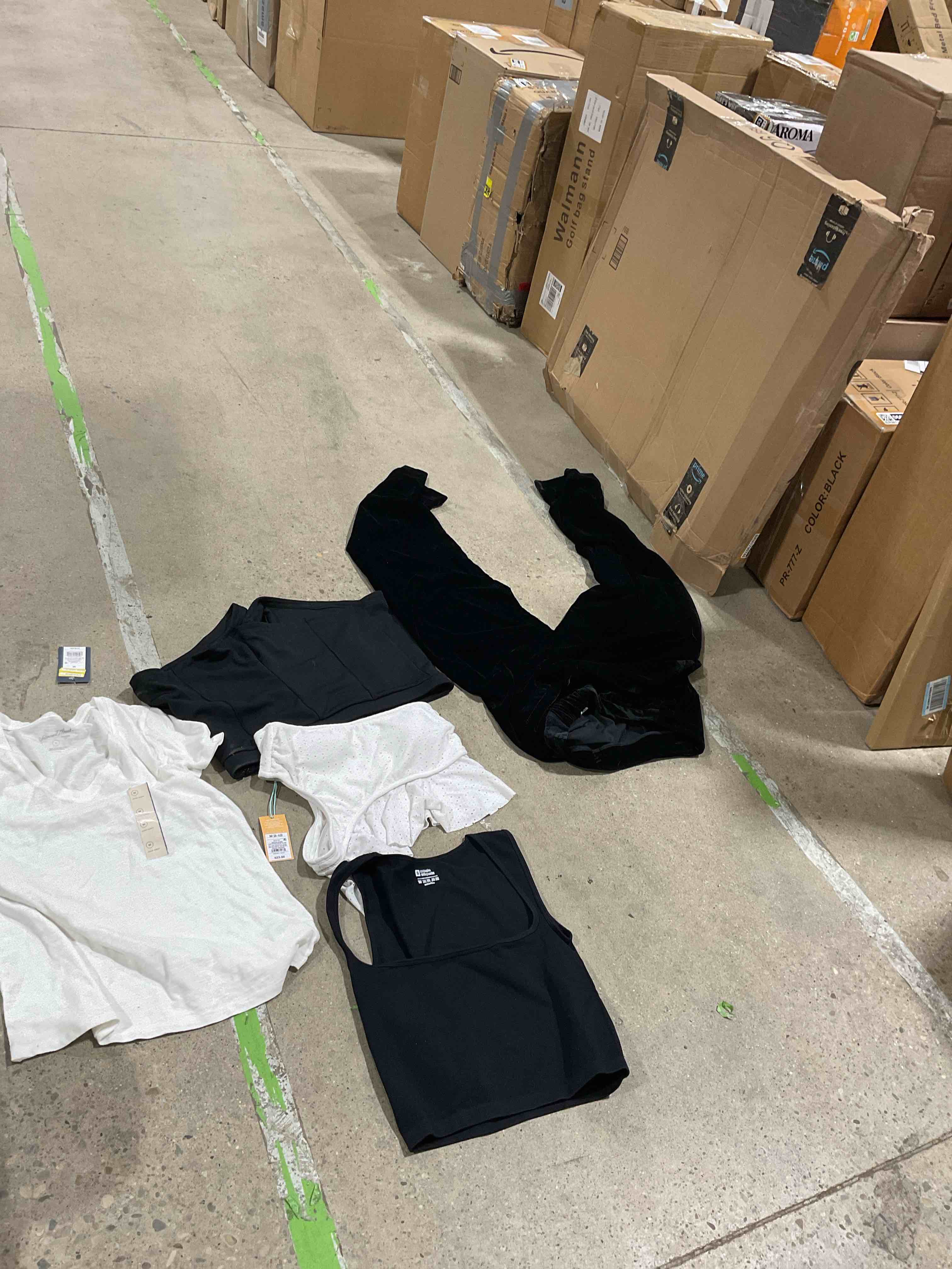 assorted Different clothes size style and color