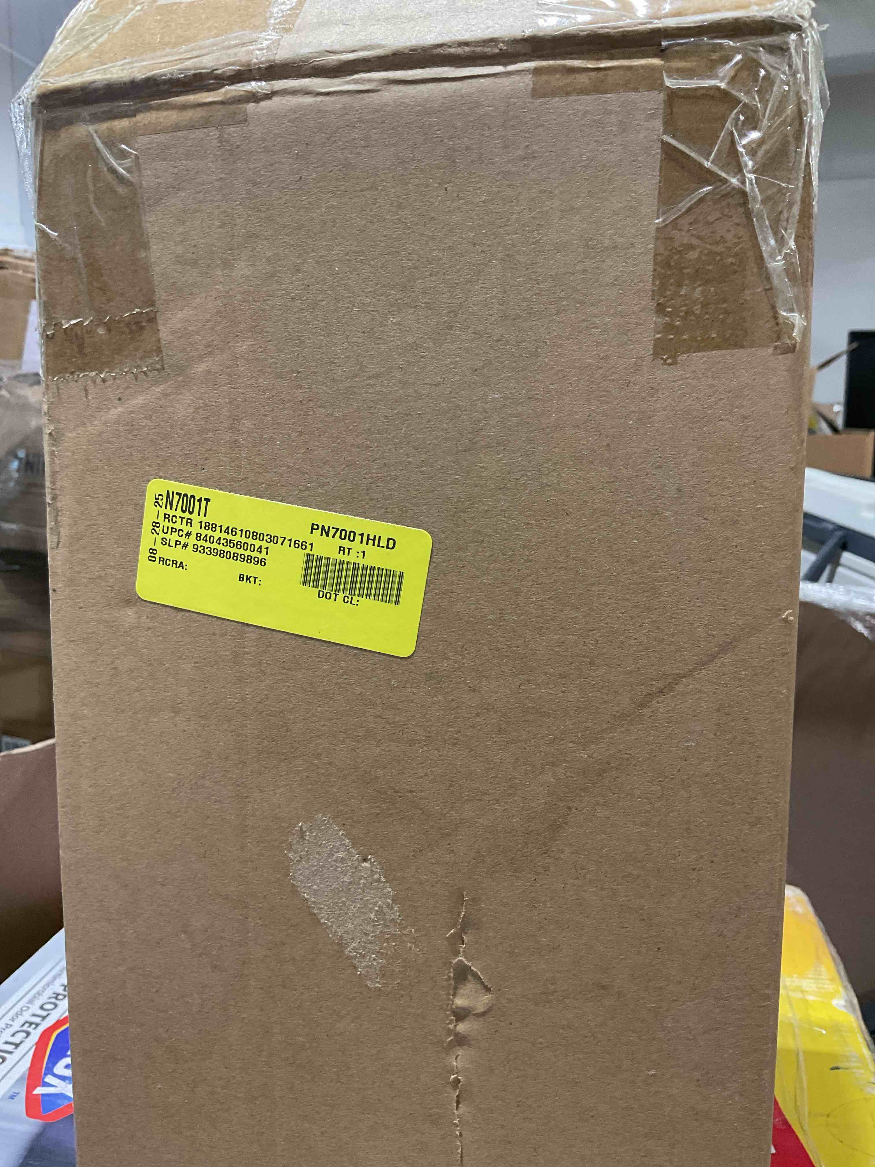 https://s3.amazonaws.com/lotting-images-prod/bidfta/GRA1445370_1758224410712.jpeg