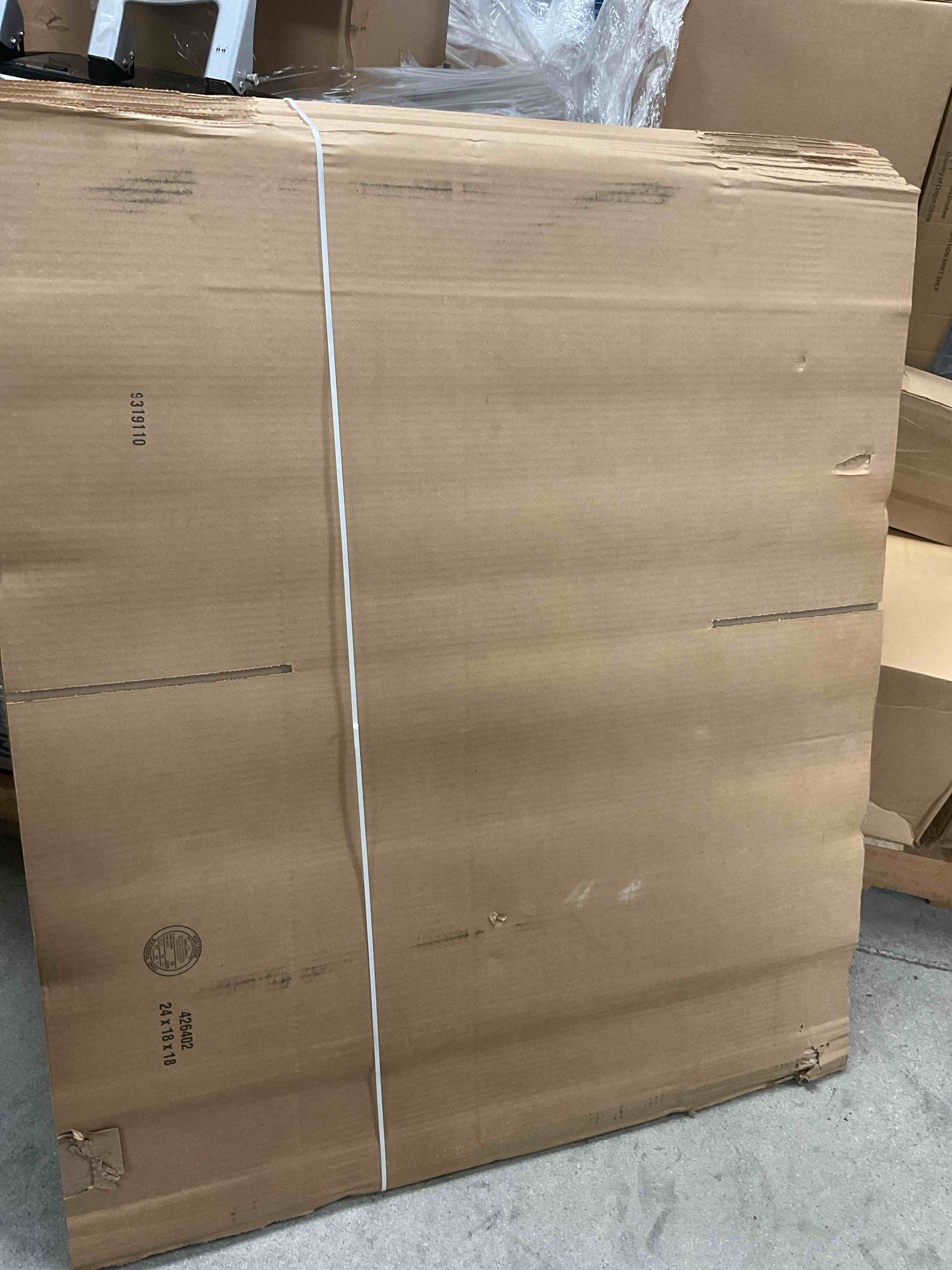 https://s3.amazonaws.com/lotting-images-prod/bidfta/GRA1445443_1758560482358.jpeg