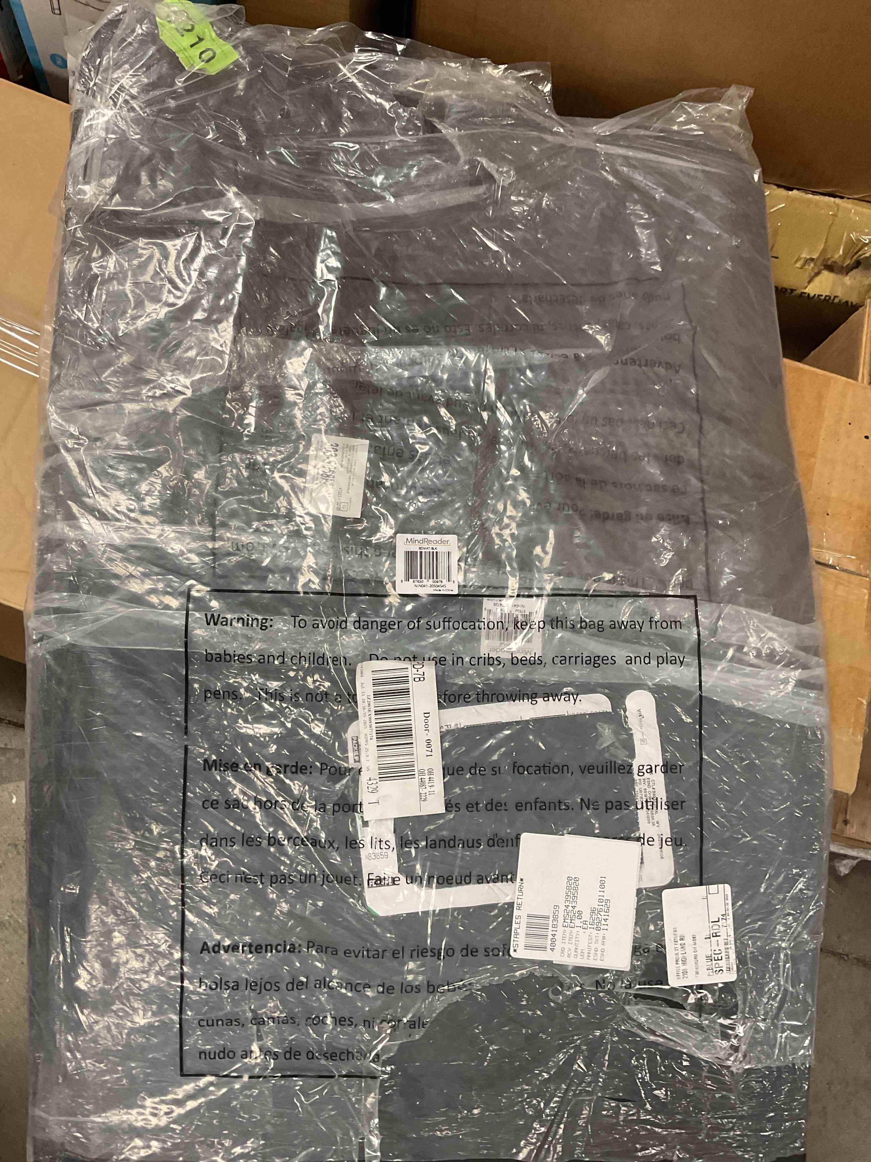 https://s3.amazonaws.com/lotting-images-prod/bidfta/GRA1445459_1758564141534.jpeg