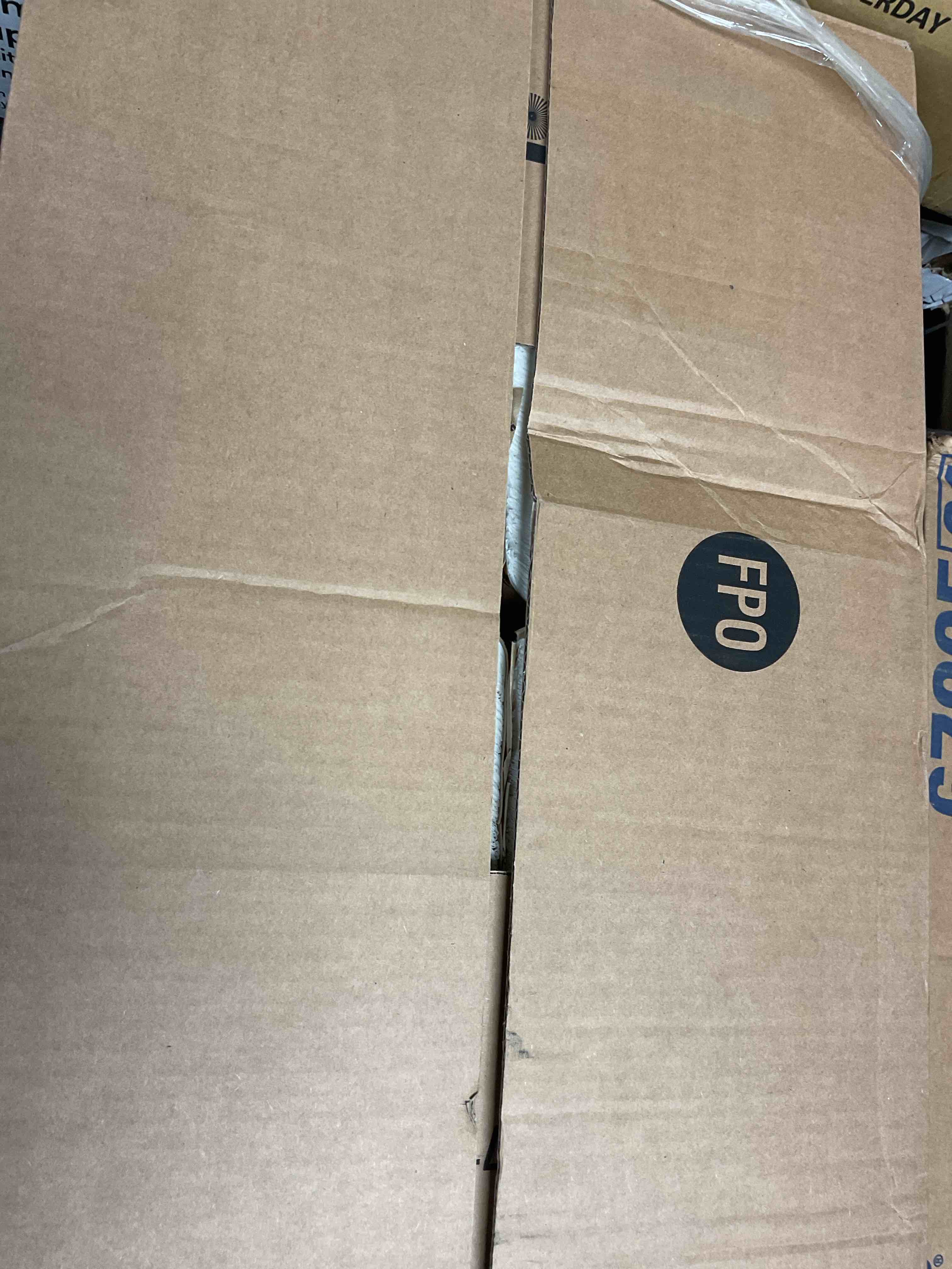 https://s3.amazonaws.com/lotting-images-prod/bidfta/GRA1445550_1758641732078.jpeg