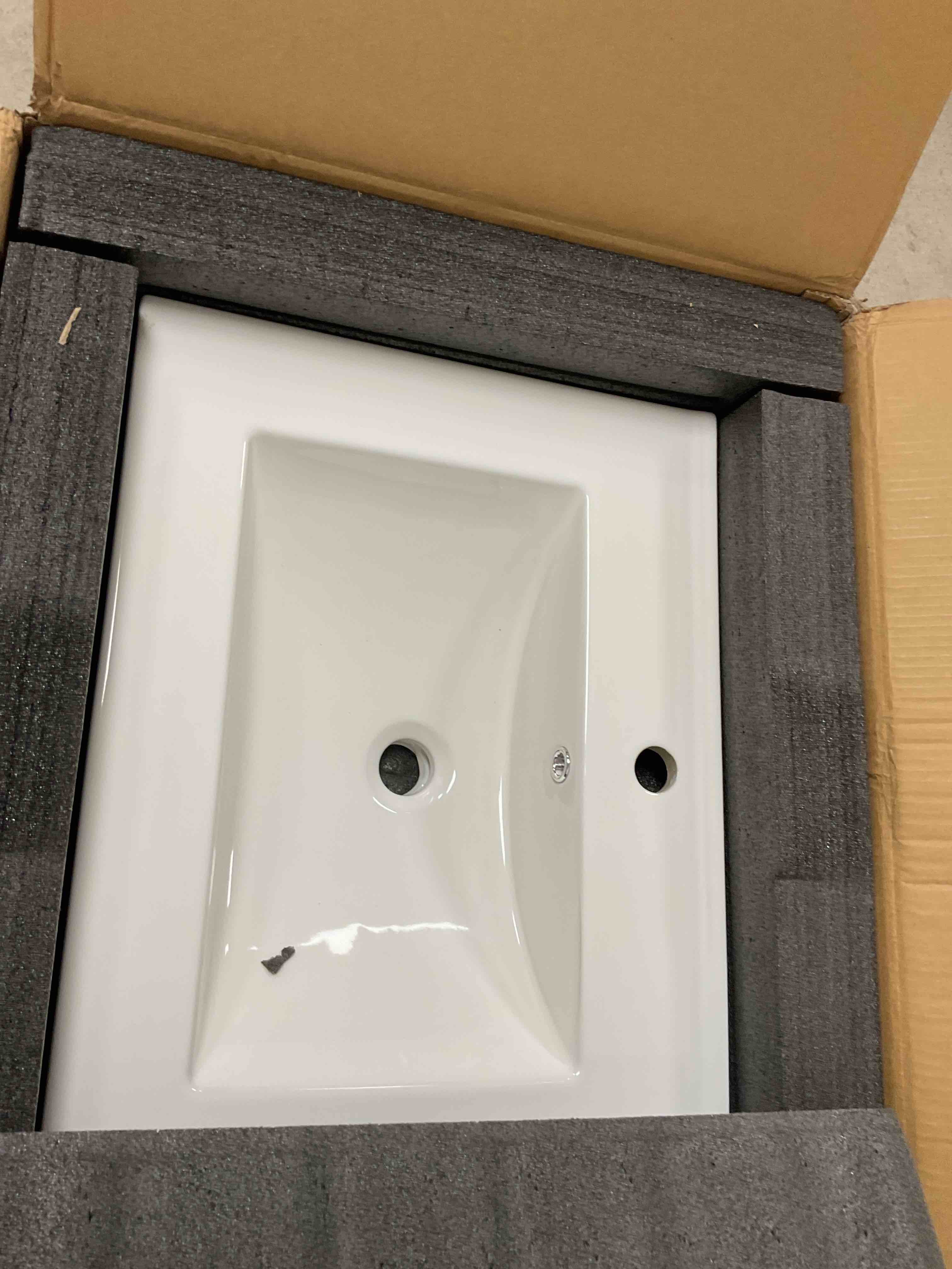 cm Floor Standing White Gloss Bathroom Waterproof Vanity Unit with Basin Mixer Tap Soft closing doors