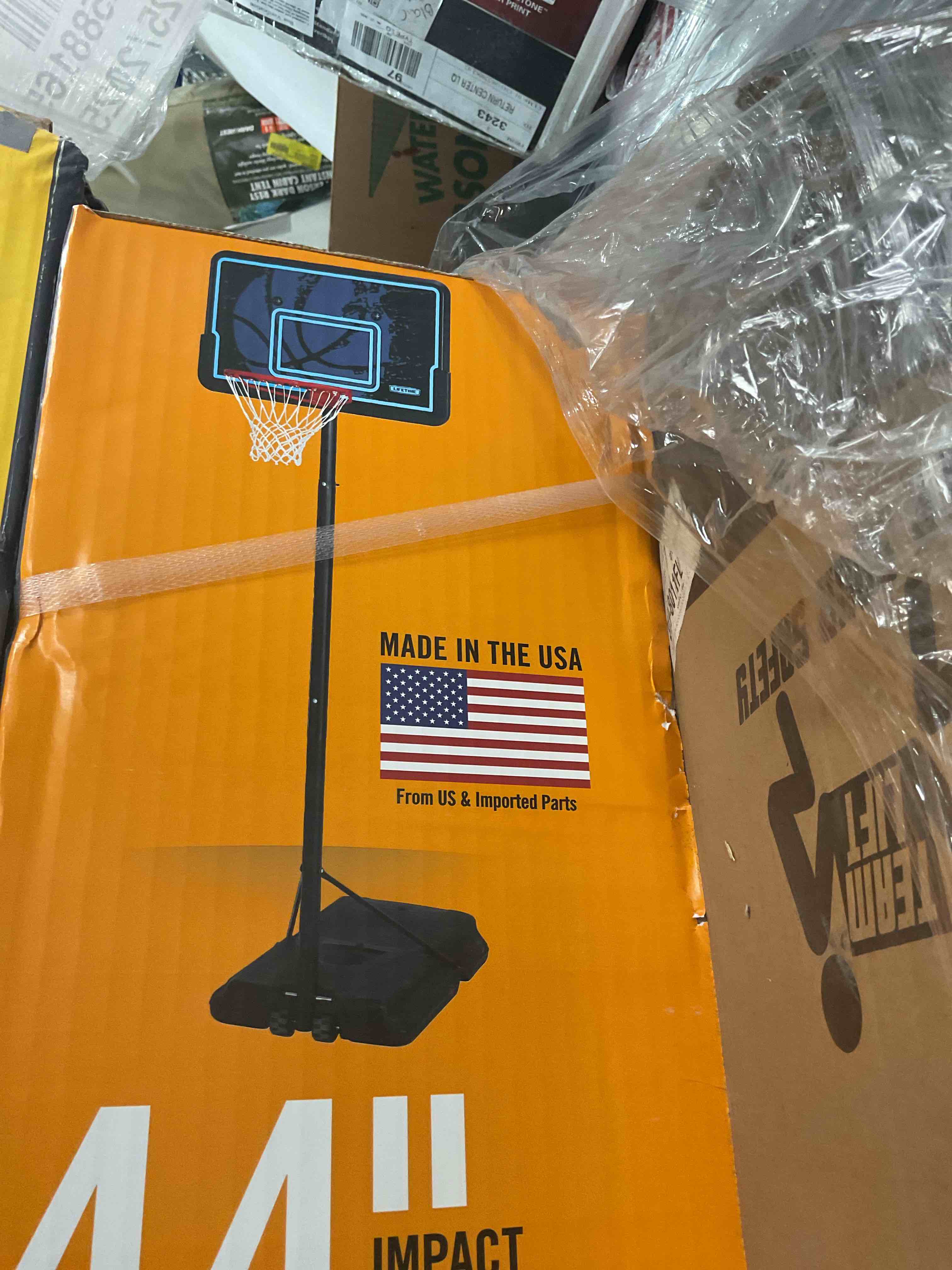 https://s3.amazonaws.com/lotting-images-prod/bidfta/GRA1445798_1759331828650.jpeg