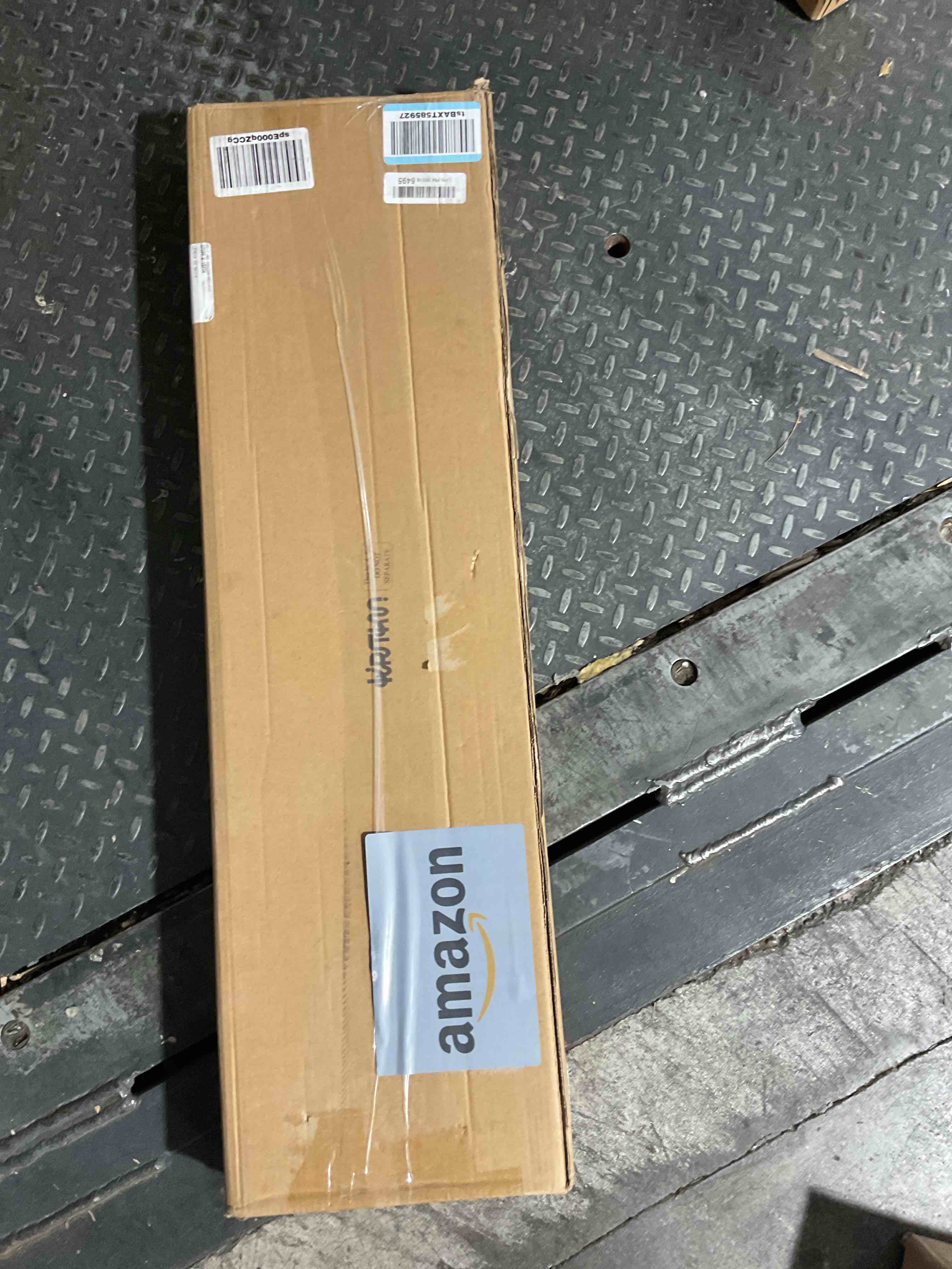 https://s3.amazonaws.com/lotting-images-prod/bidfta/GRA1446005_1759766779695.jpeg