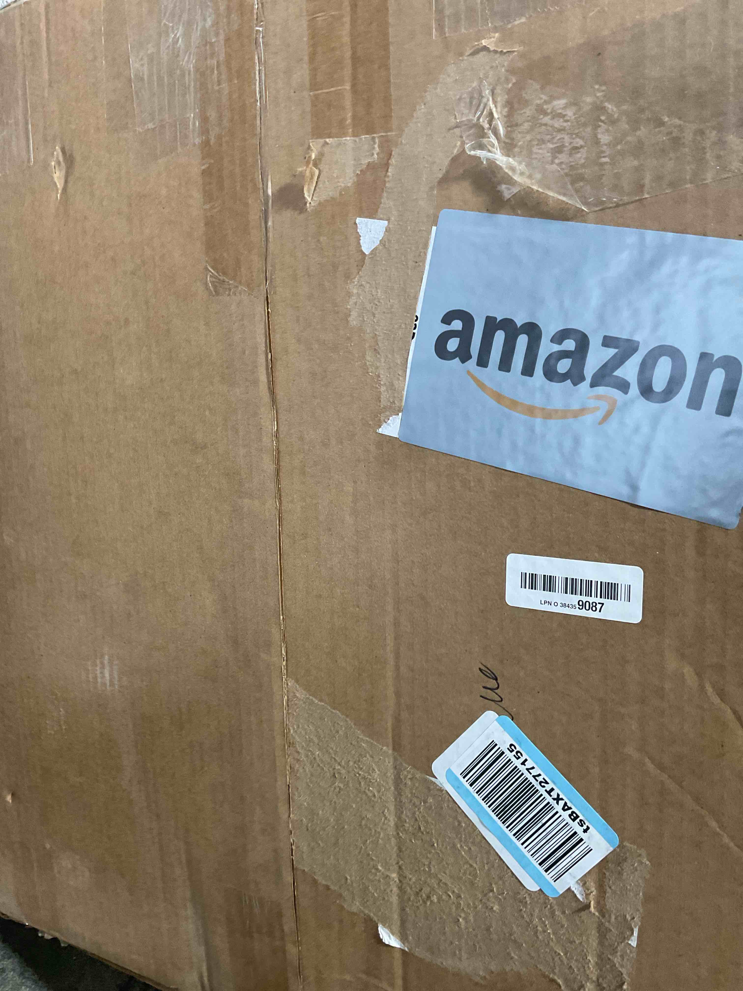 https://s3.amazonaws.com/lotting-images-prod/bidfta/GRA1446029_1759772794091.jpeg