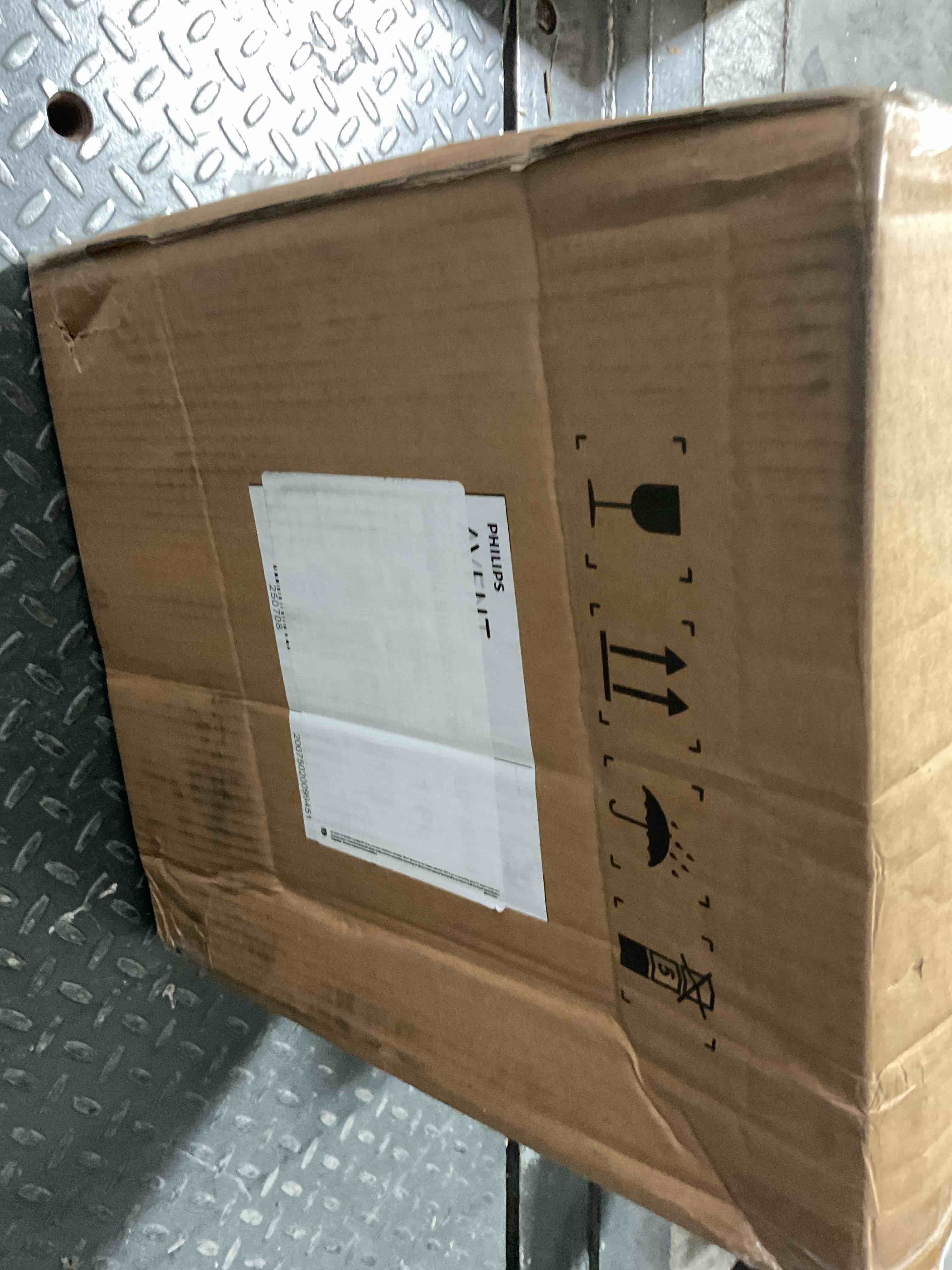https://s3.amazonaws.com/lotting-images-prod/bidfta/GRA1446054_1759777976953.jpeg